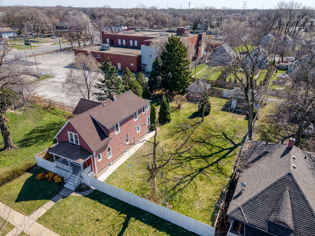 Photo 2 of 5 of 72 E 136th Street house