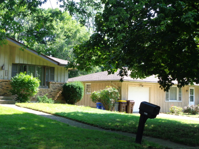 Photo 3 of 6 of 4308 Amherst Lane house