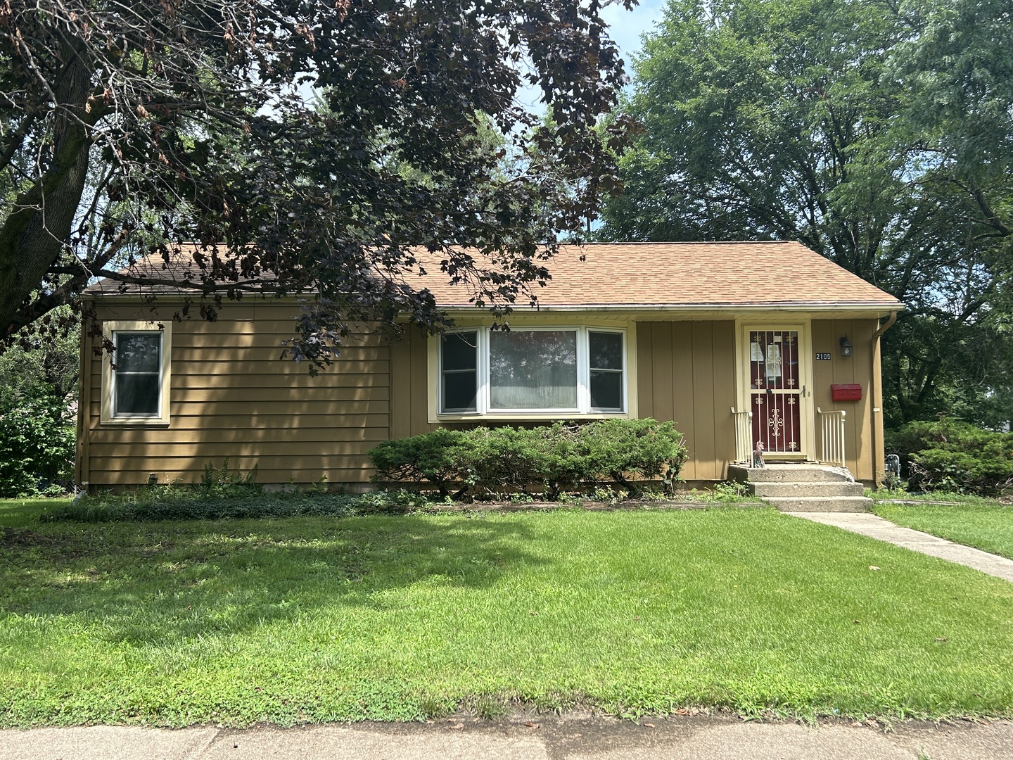 Photo 1 of 9 of 2105 Sharon Avenue house