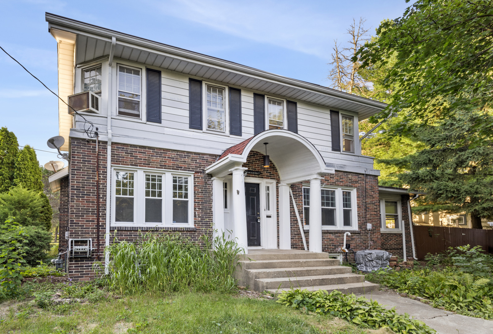 Photo 1 of 26 of 325 Camlin Avenue house