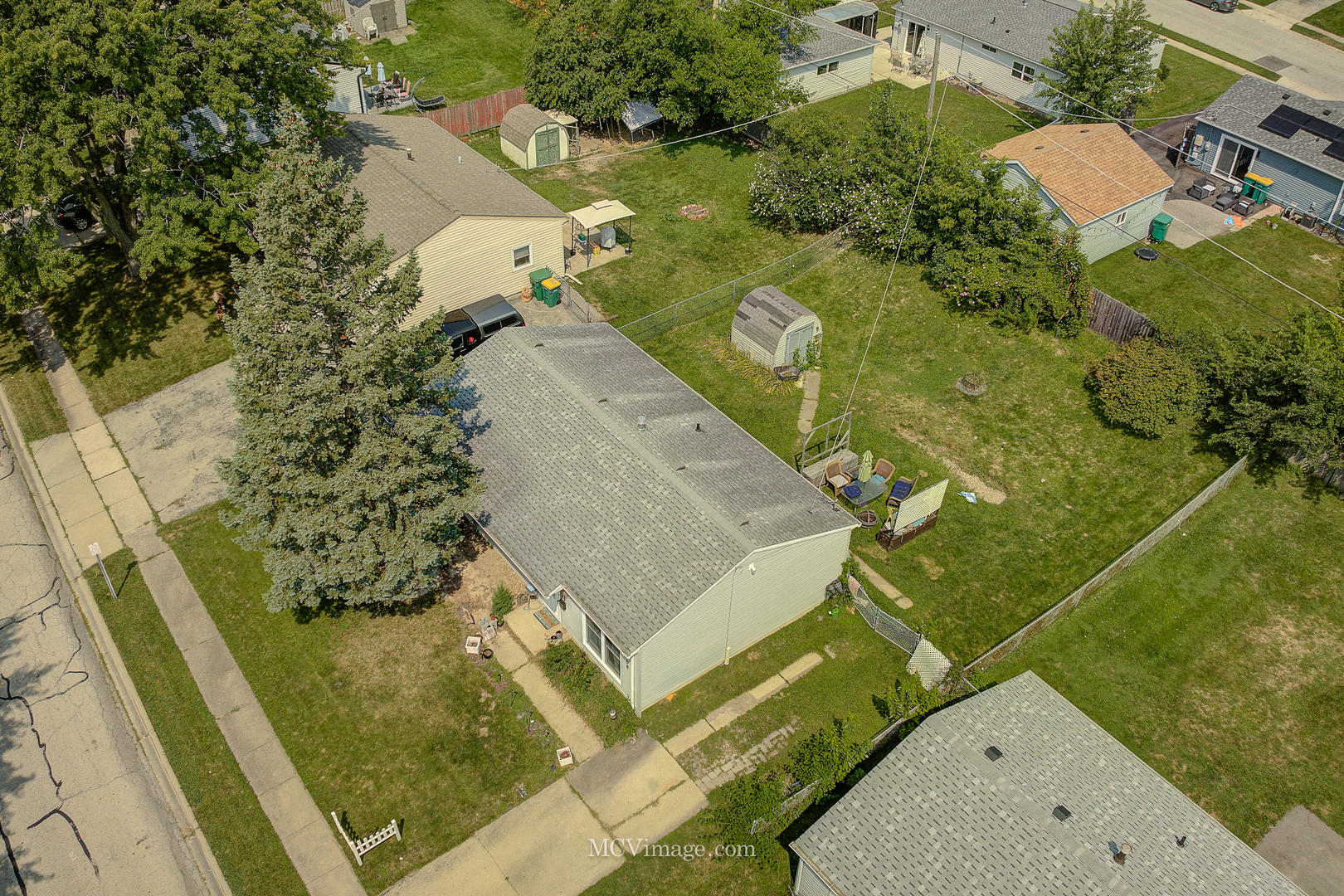 Photo 4 of 7 of 408 Hamrick Avenue house