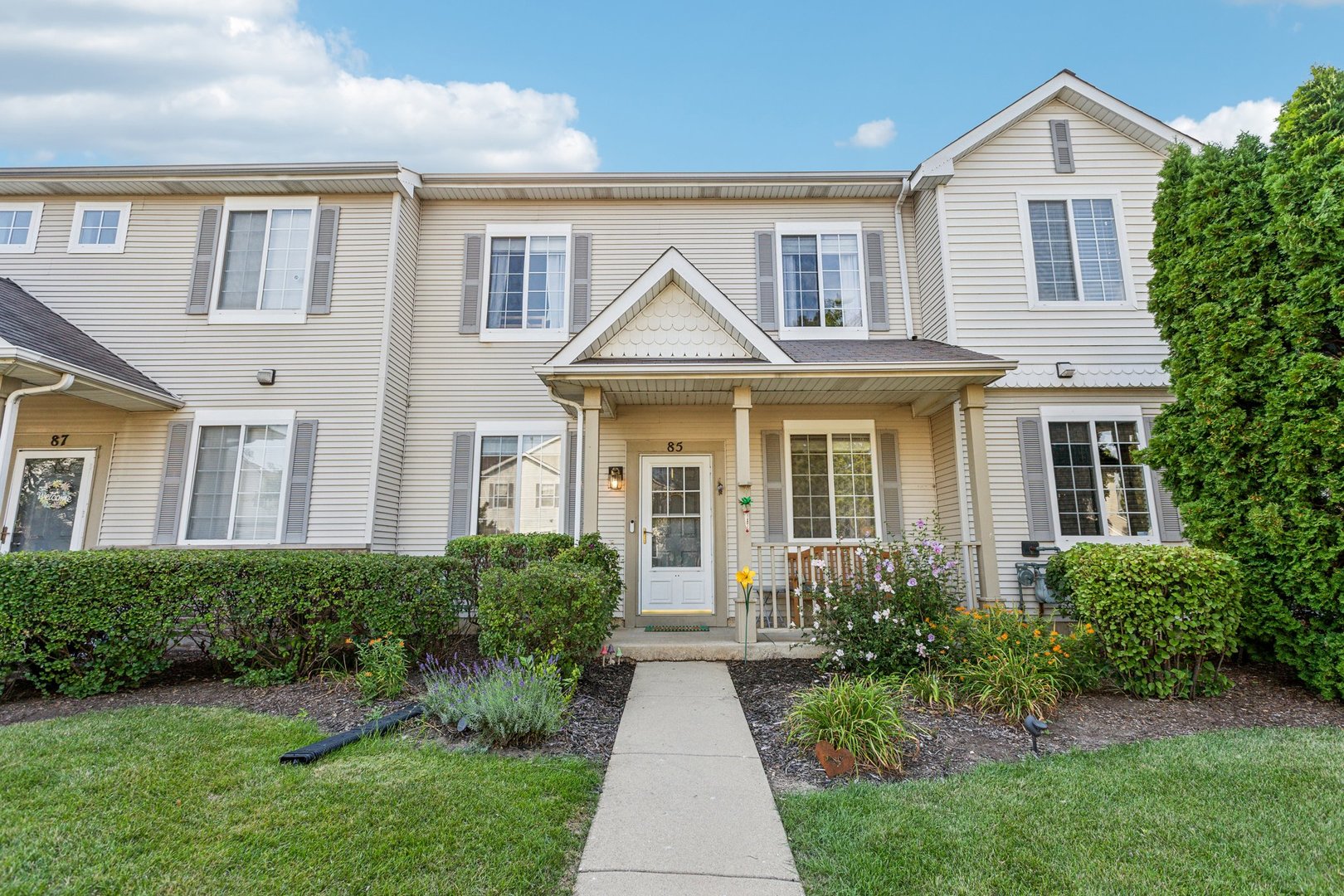 Photo 1 of 21 of 85 Strawflower Court 370 townhome