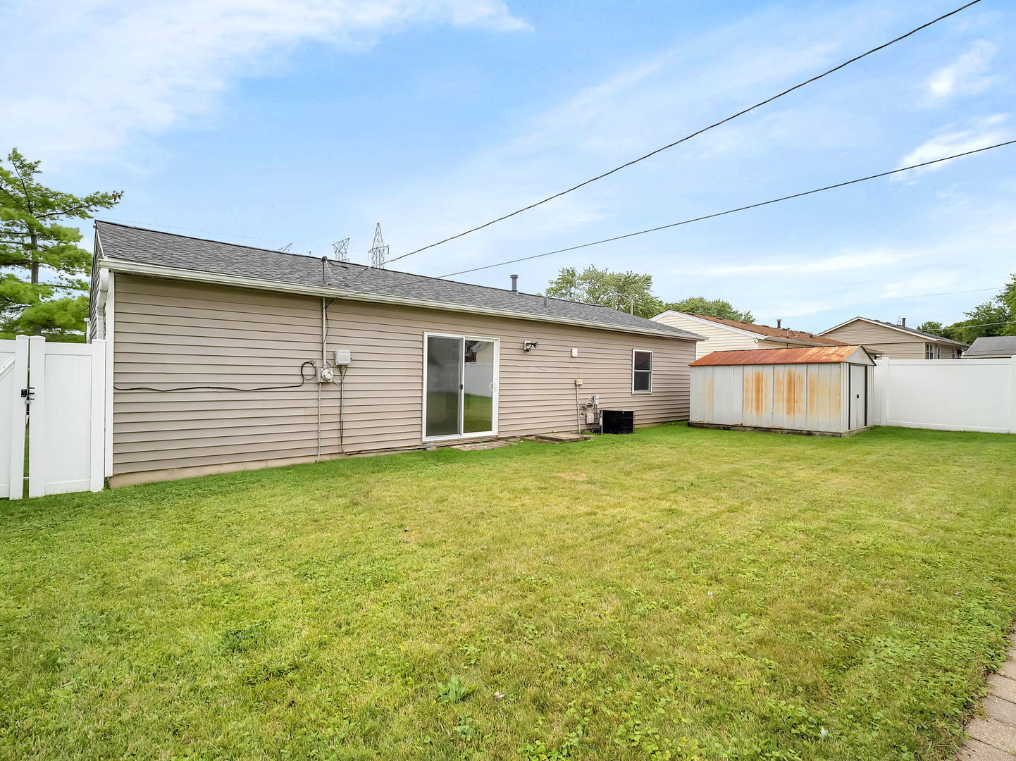 Photo 9 of 29 of 232 Tallman Avenue house