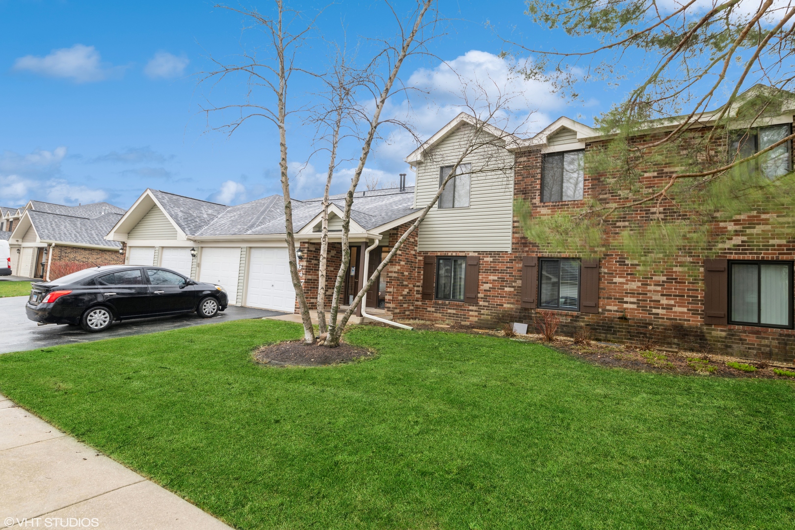 Photo 1 of 17 of 647 Cumberland Trail BB1 townhome