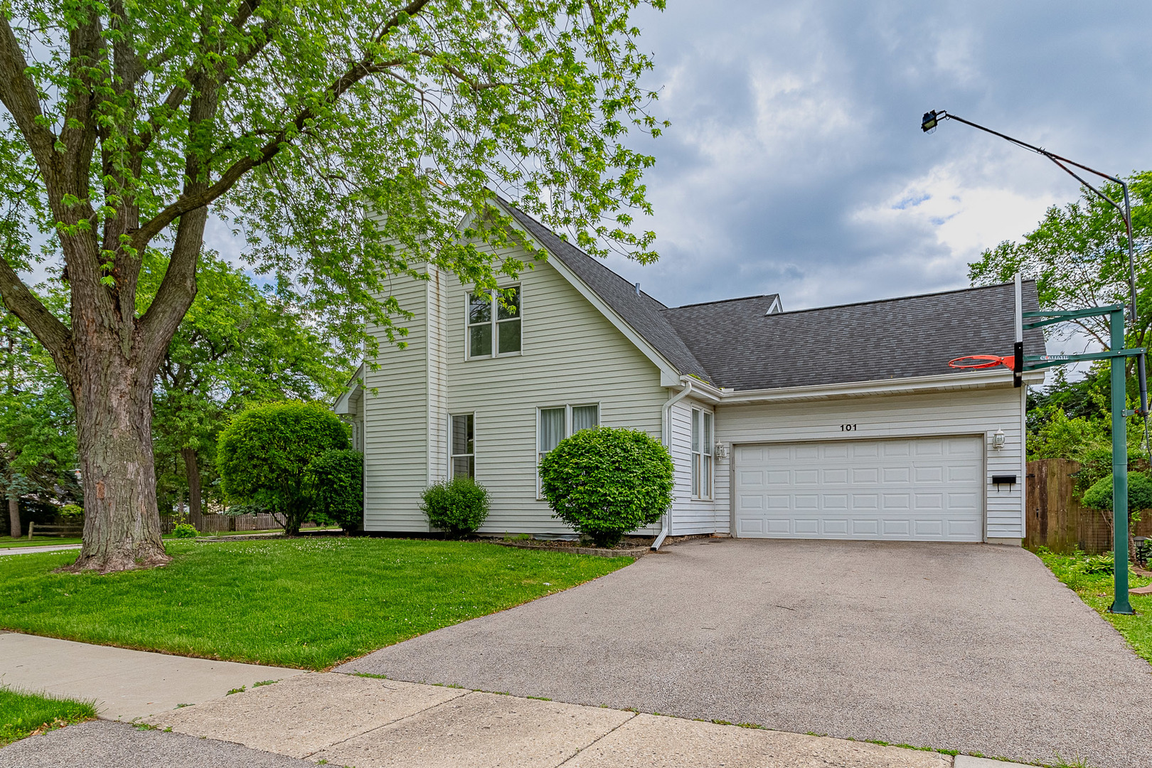 Photo 2 of 21 of 101 Claria Drive house