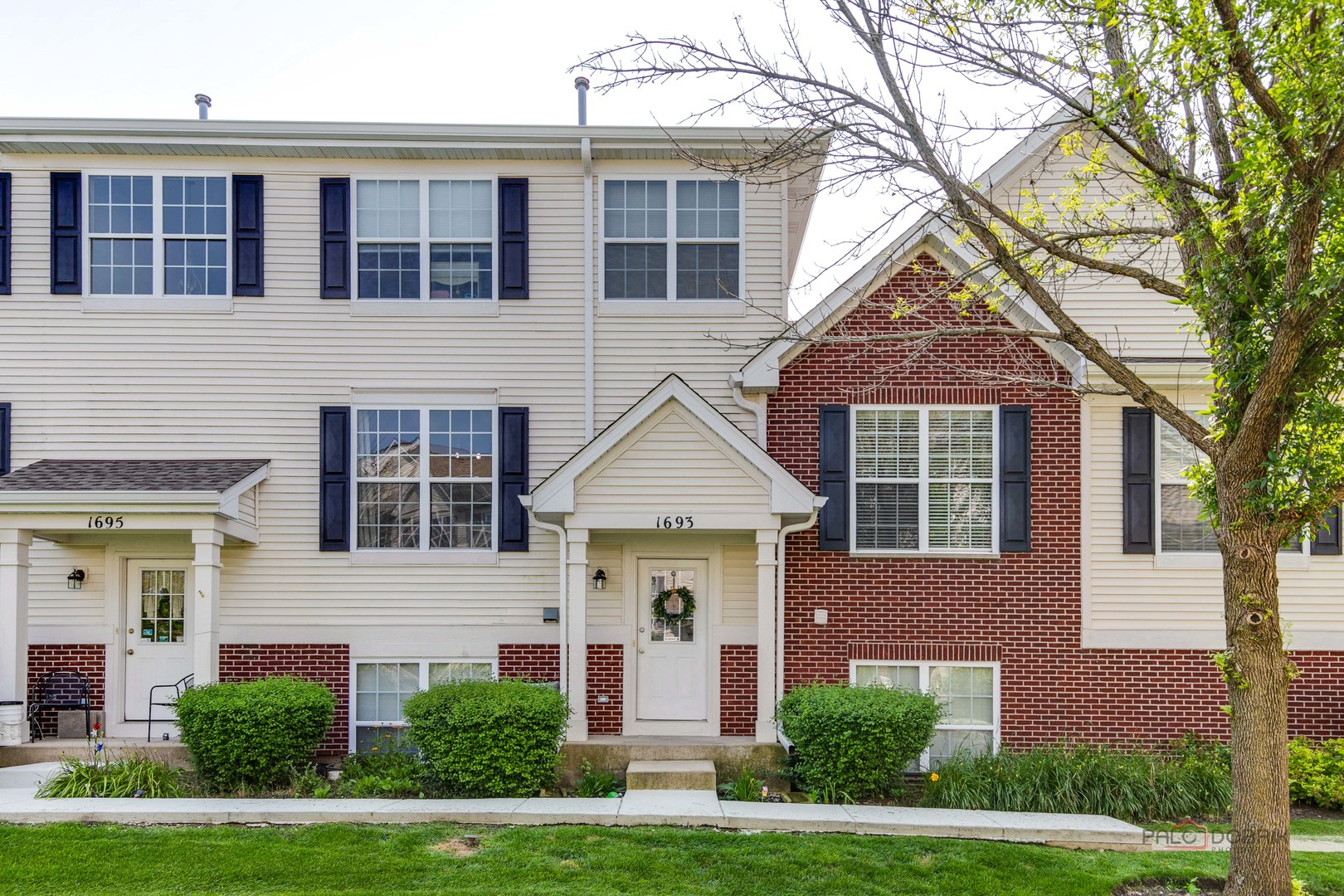 Photo 1 of 37 of 1693 W Turtle Creek Lane townhome