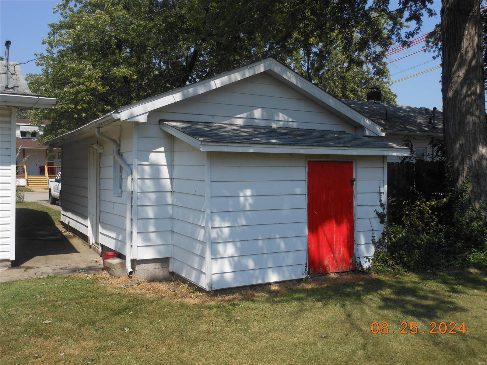 Photo 20 of 20 of 145 E 6th Street house