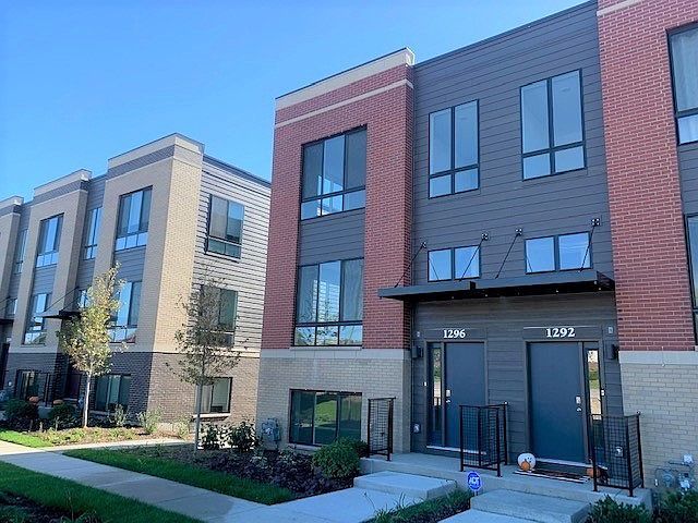 Photo 1 of 9 of 1296 Quadrant Lane townhome