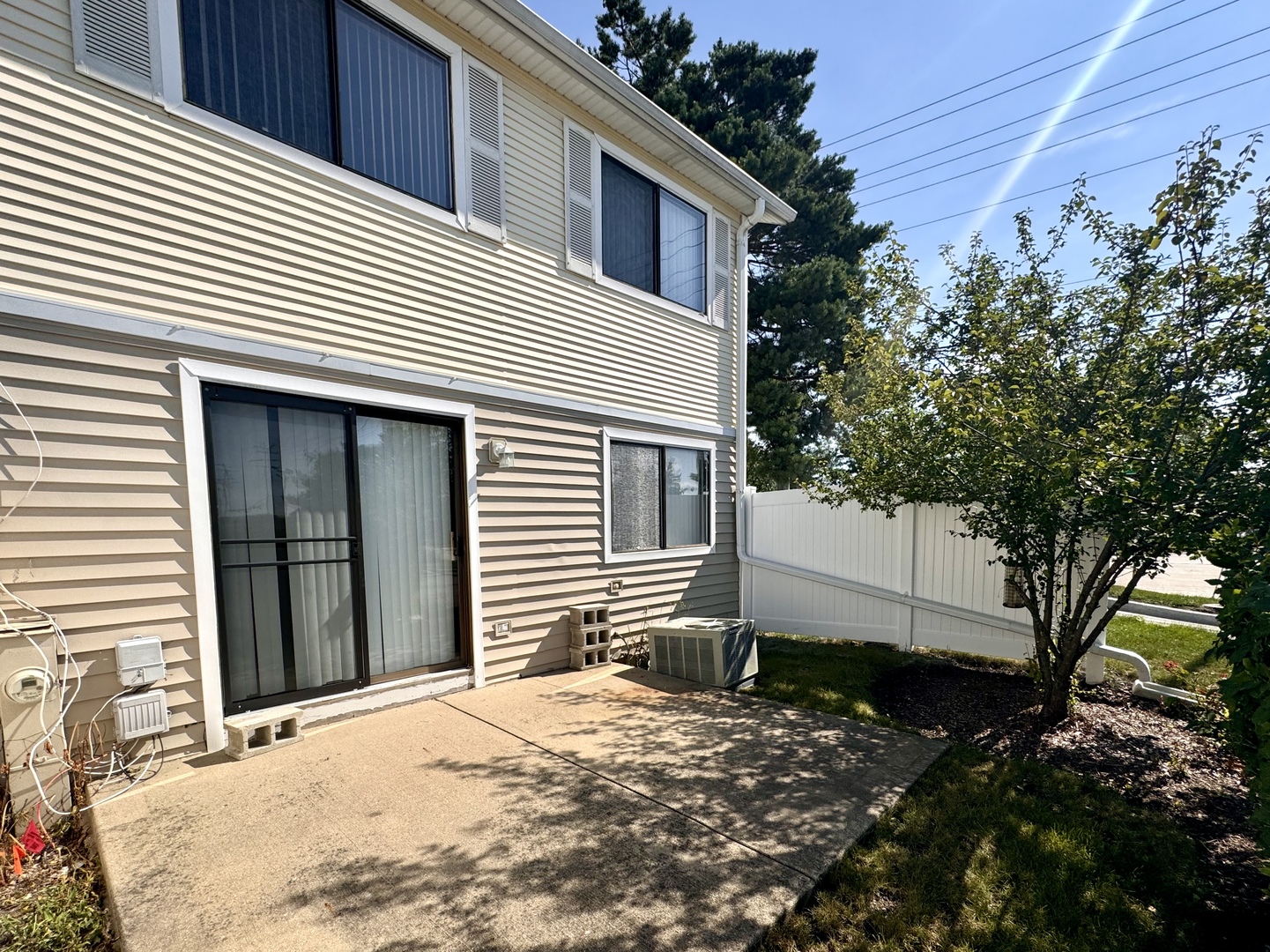 Photo 3 of 3 of 4 N Waterford Drive townhome