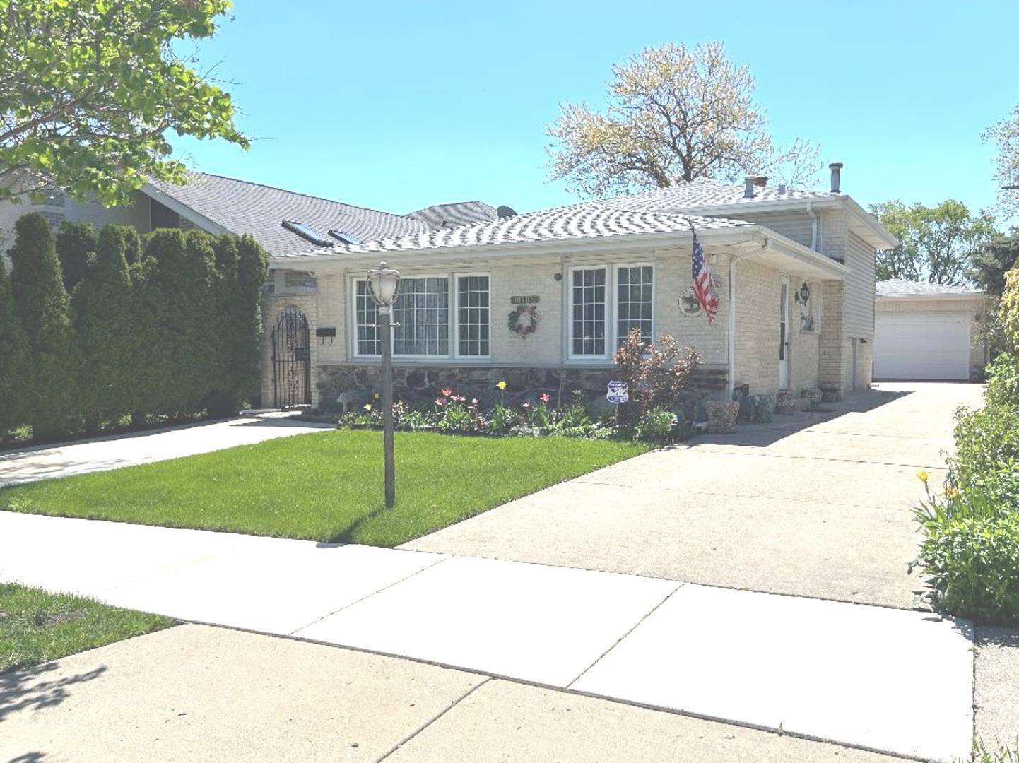 Photo 1 of 13 of 10105 Belle Plaine Avenue house