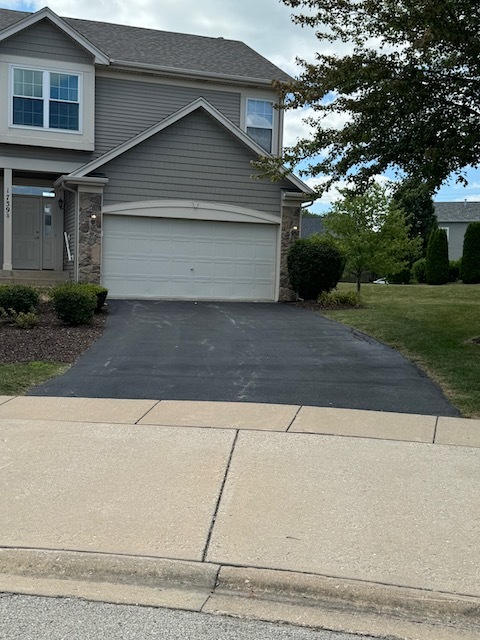 Photo 1 of 19 of 1739 Fieldstone Drive S townhome