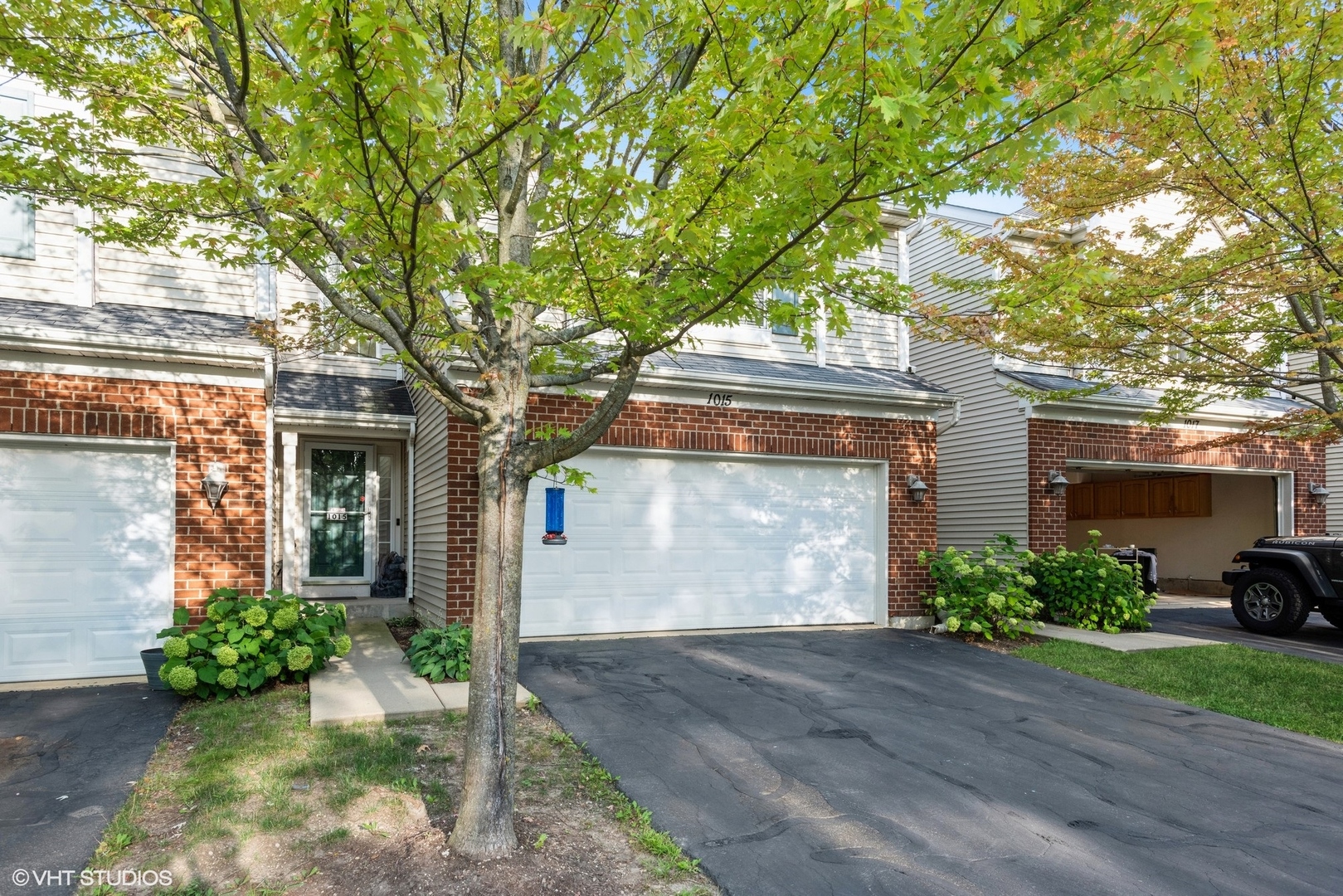 Photo 1 of 26 of 1015 N South Elgin Boulevard 1015 townhome