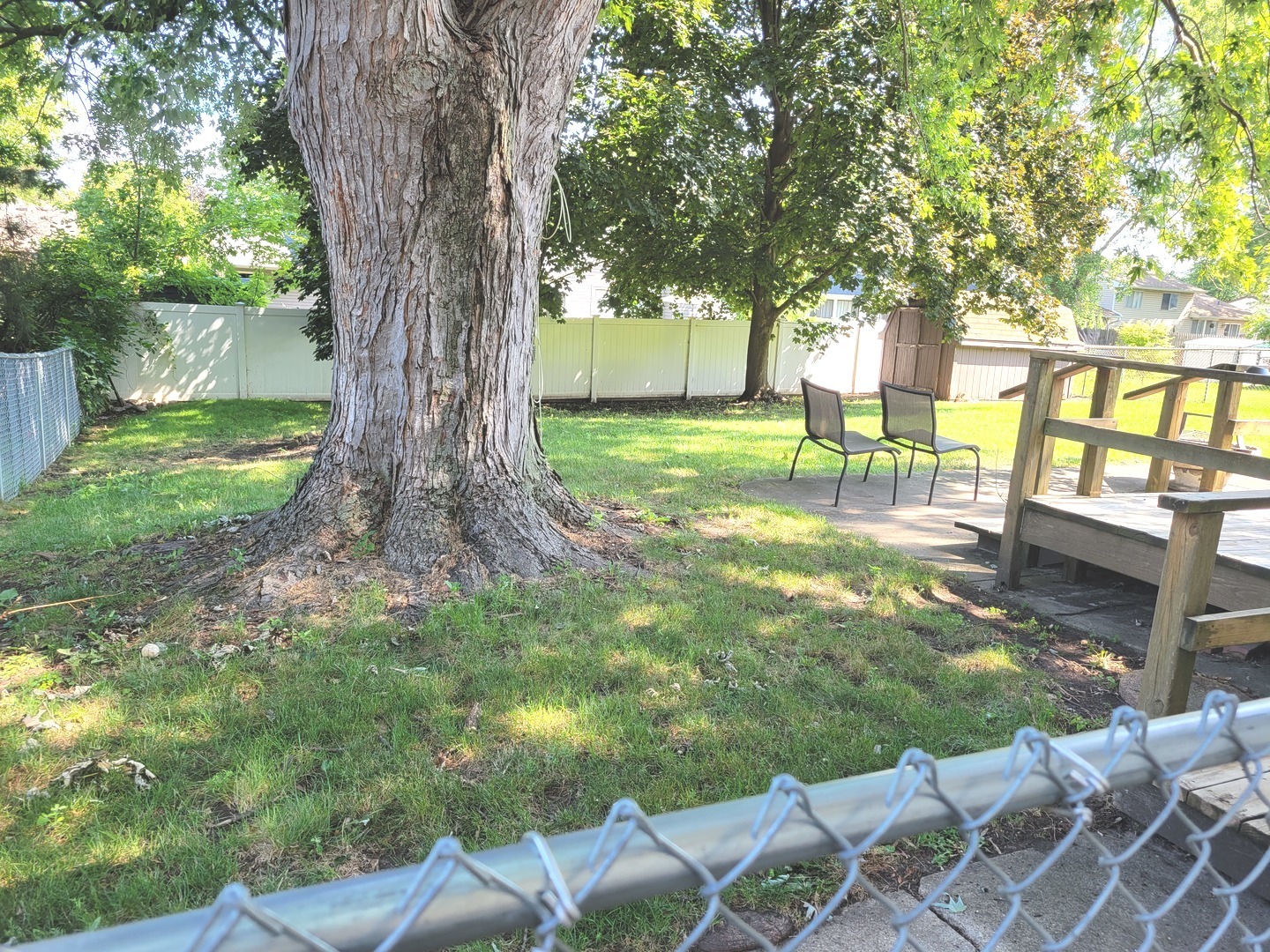 Photo 3 of 5 of 1528 Jobe Avenue house