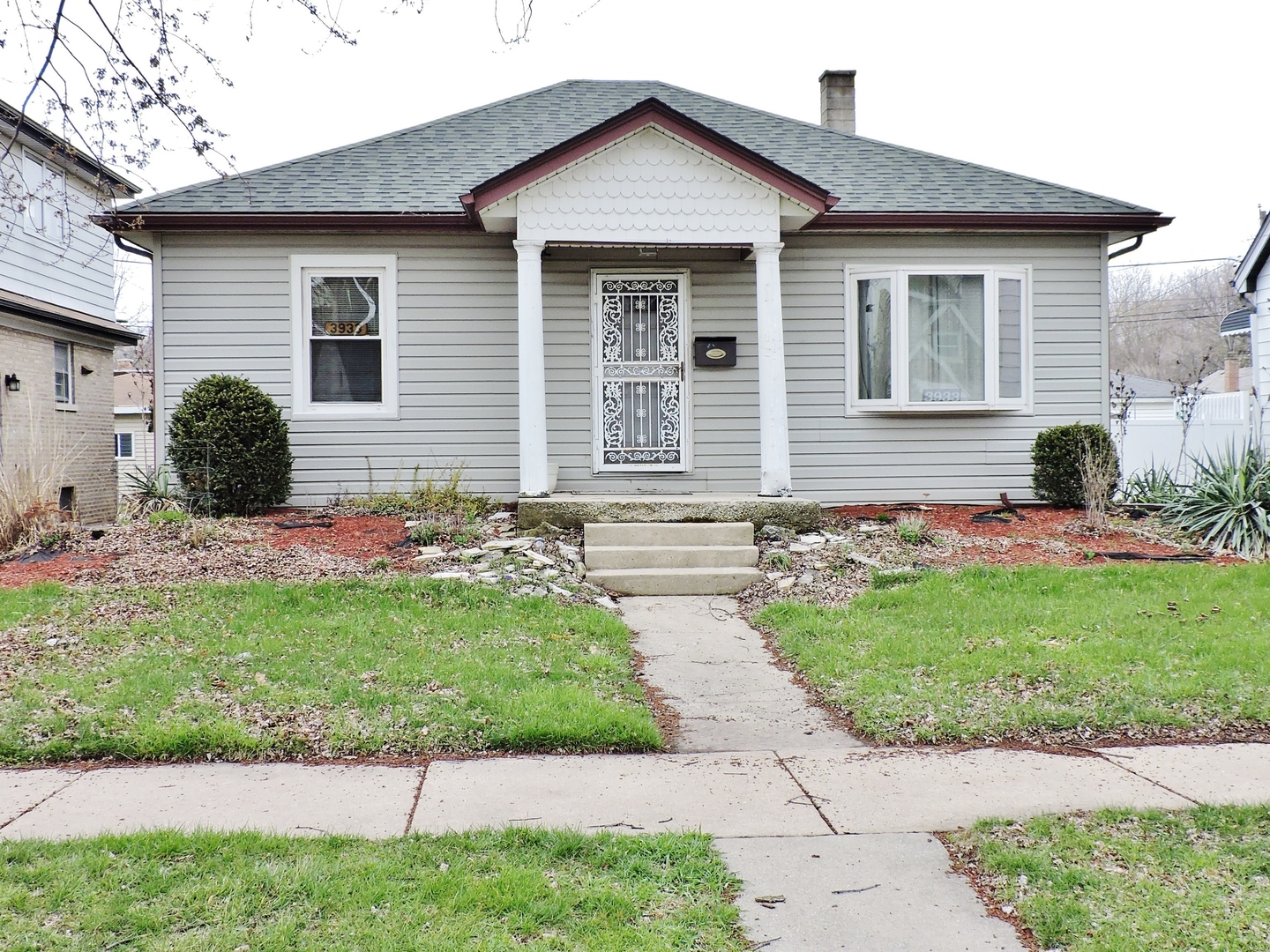 Photo 1 of 26 of 3933 Elmwood Avenue house