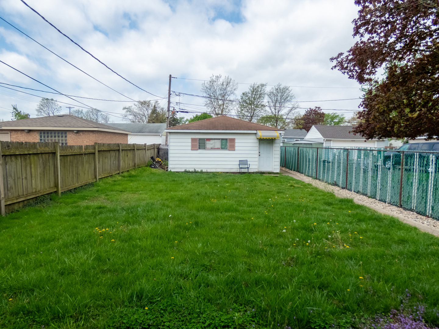 Photo 16 of 16 of 4240 Elmwood Avenue house