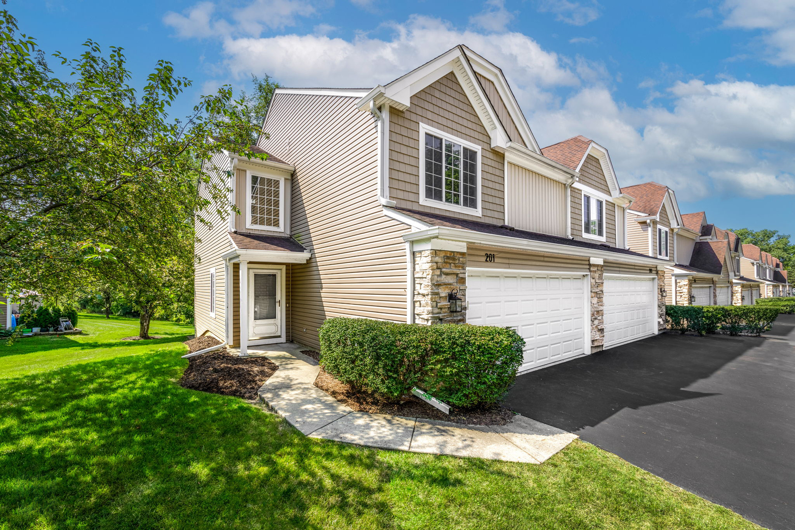 Photo 2 of 26 of 201 Locksley Drive townhome