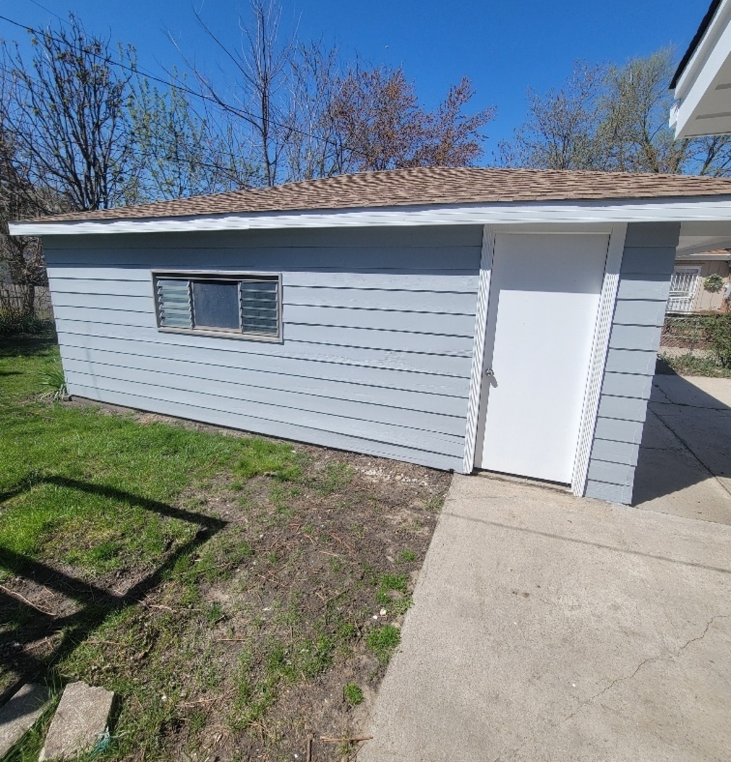 Photo 19 of 20 of 816 Sunnyside Avenue house