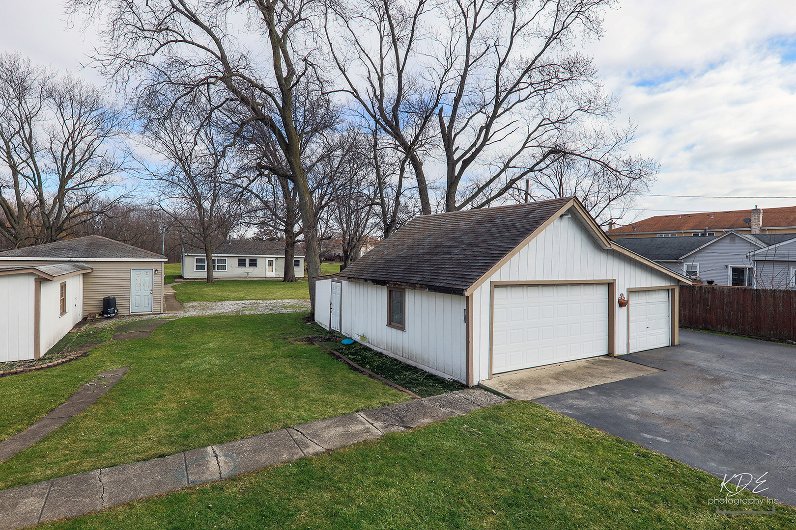 Photo 14 of 25 of 18135 Harlem Avenue house