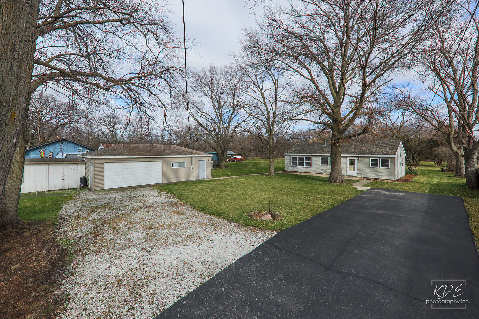 Photo 20 of 25 of 18135 Harlem Avenue house