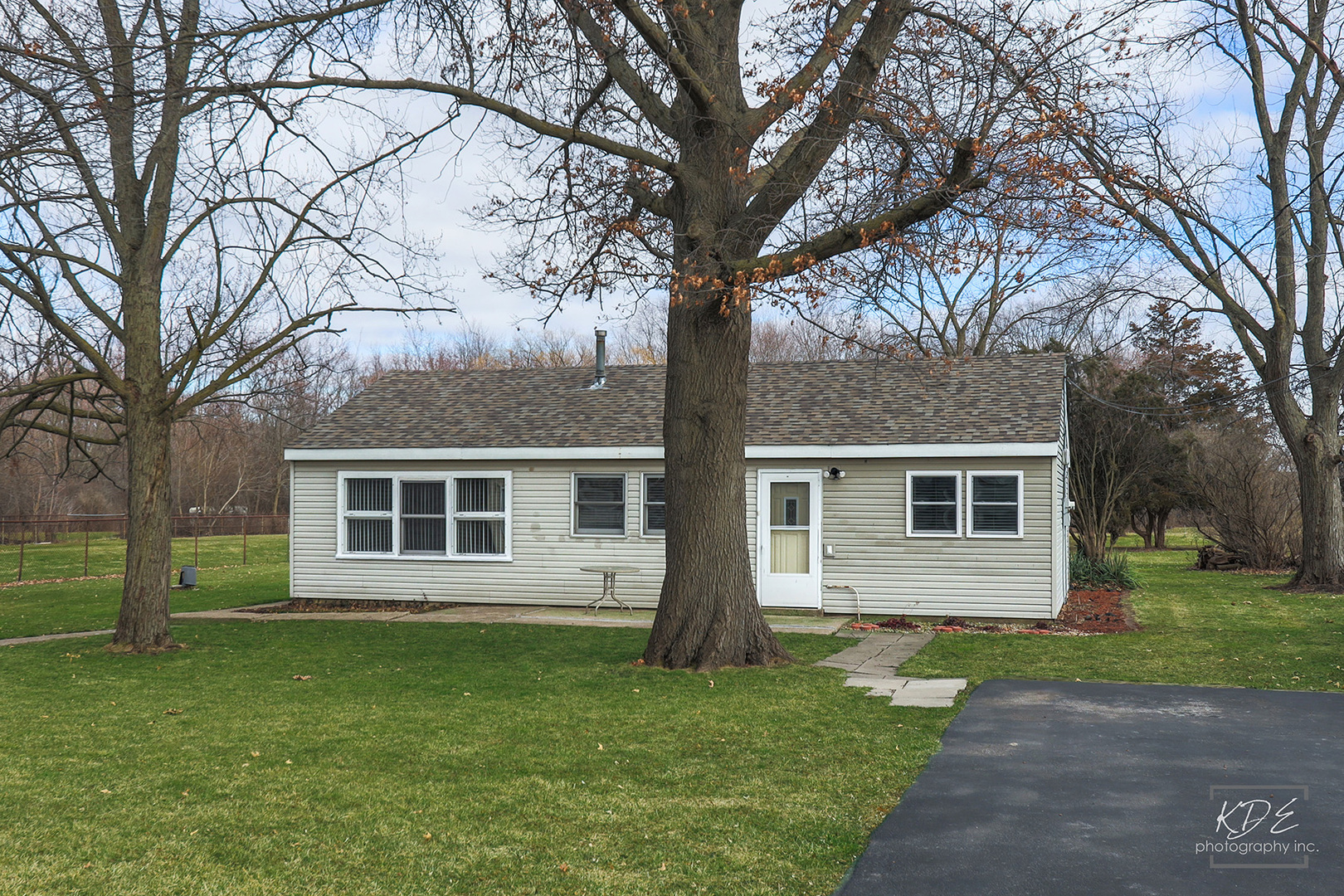 Photo 3 of 25 of 18135 Harlem Avenue house