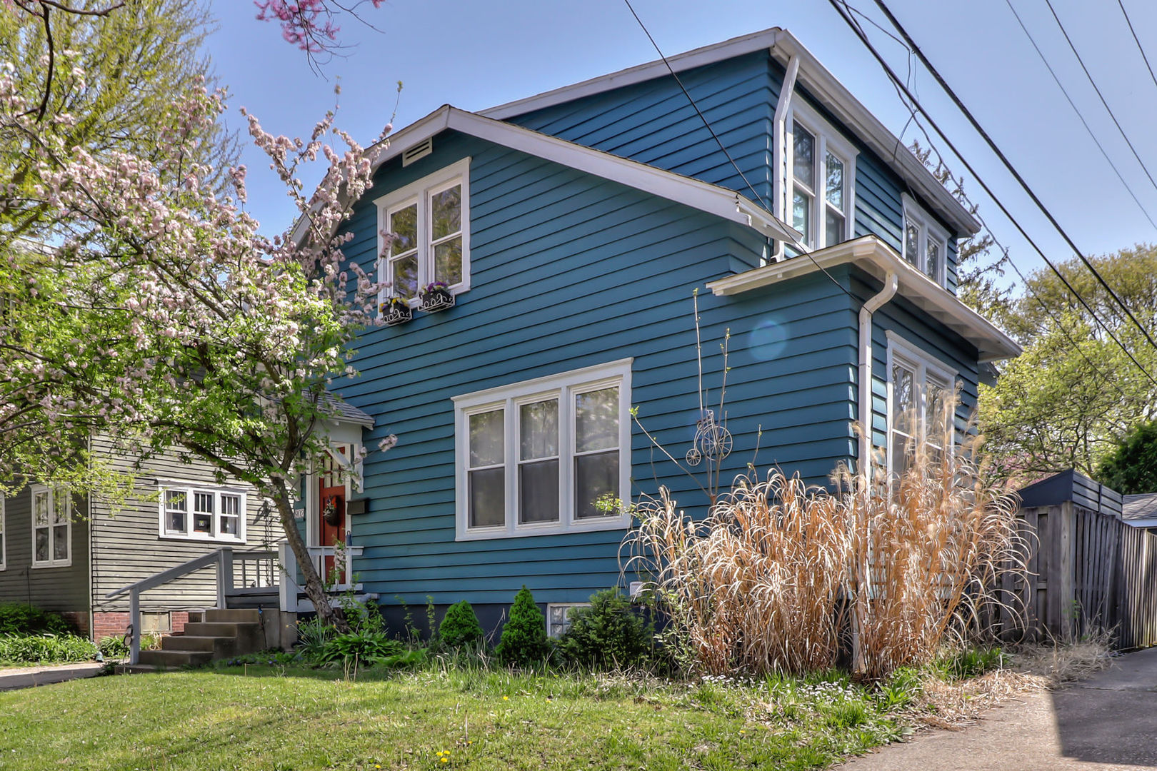 Photo 5 of 38 of 902 S ORCHARD Street house