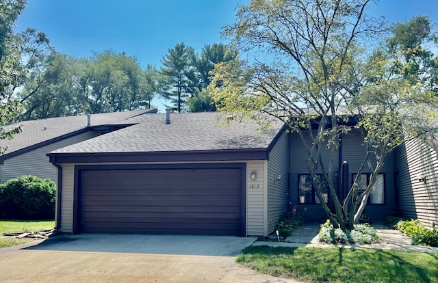 Photo 1 of 28 of 1805A Glenwood Oaks Court townhome