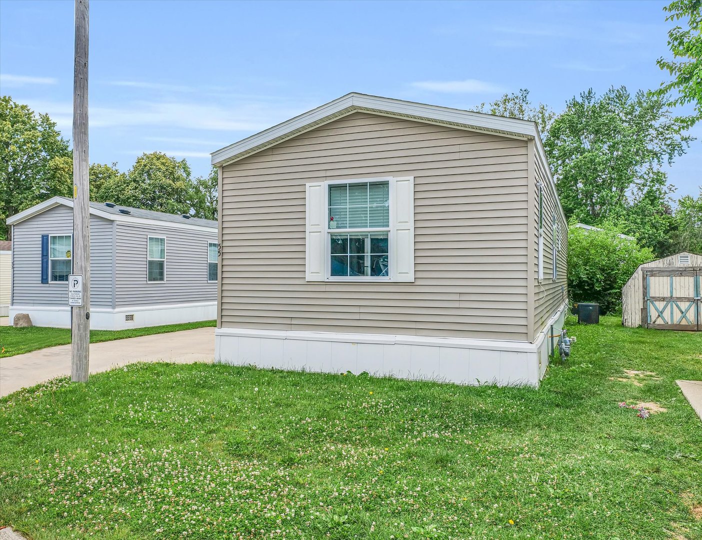 Photo 3 of 20 of 55 Cedric Drive mobile home