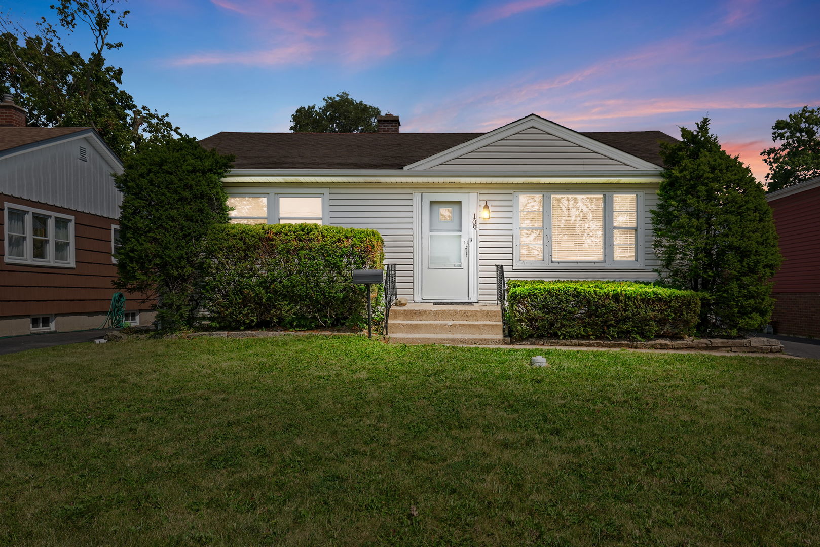 Photo 1 of 26 of 109 N Westmore Avenue house