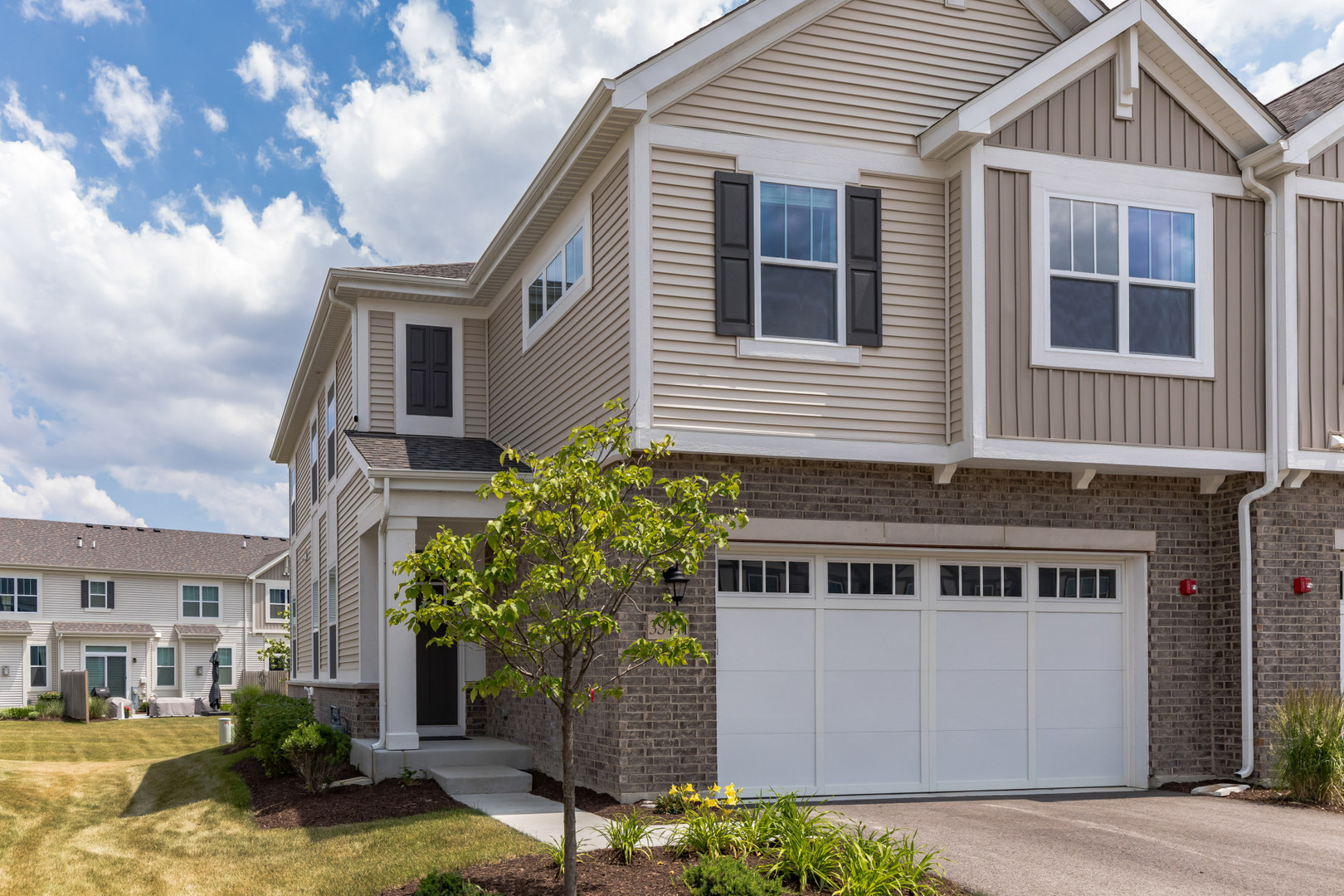 Photo 1 of 25 of 3S491 Lambe Lane townhome