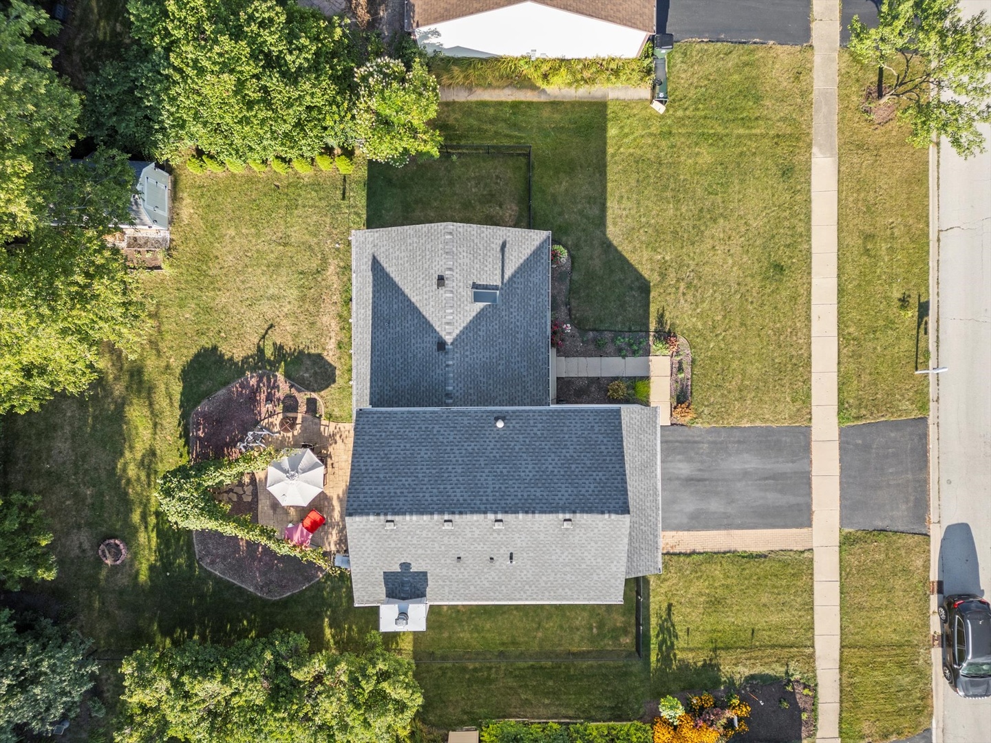 Photo 6 of 37 of 30W180 Huntington Drive house