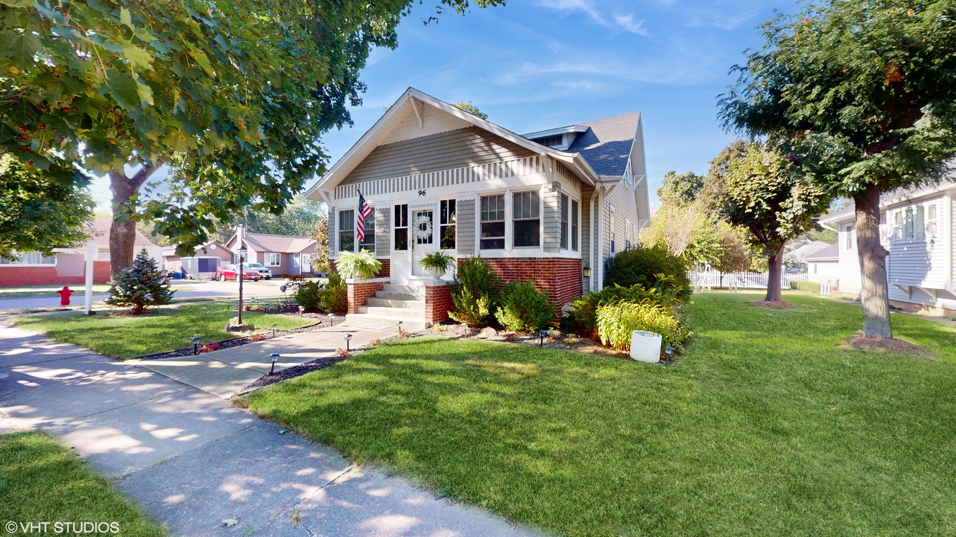 Photo 2 of 41 of 96 Hawley Avenue house