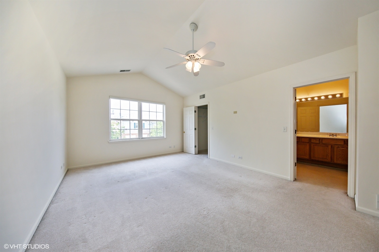 Photo 6 of 10 of 2505 Camberley Circle townhome