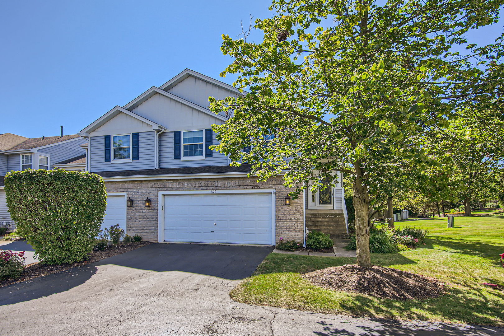 Photo 1 of 28 of 269 Waverly Court townhome