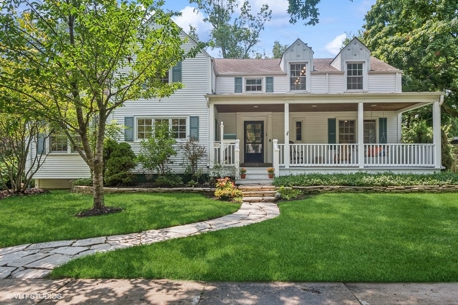 Photo 1 of 48 of 1611 Greenwood Avenue house