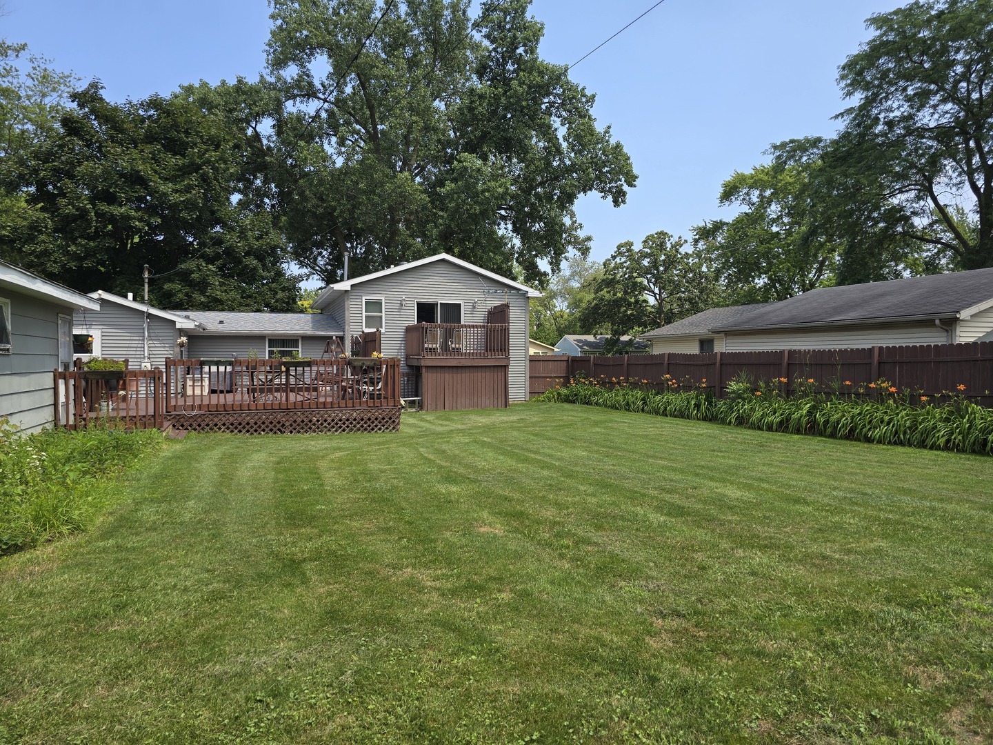 Photo 3 of 27 of 1110 Landon Avenue house