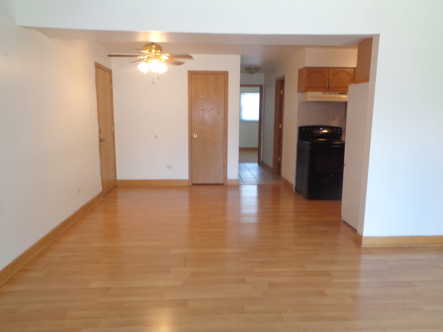 Photo 3 of 11 of 11760 S Ridgeland Avenue 6D condo