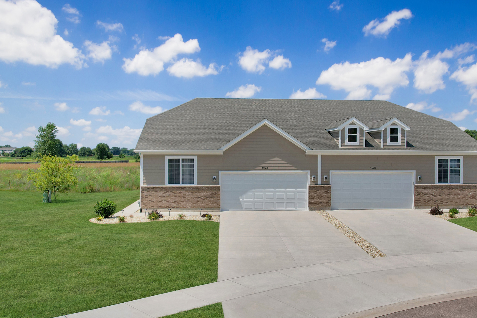 Photo 1 of 26 of 4023 Shoeger Court townhome