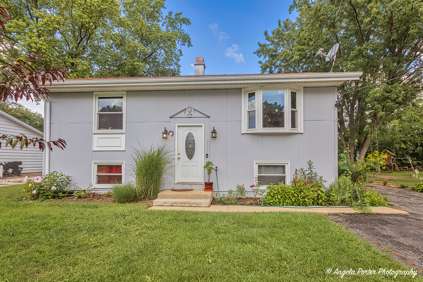 Photo 1 of 22 of 3024 Lebanon Avenue house