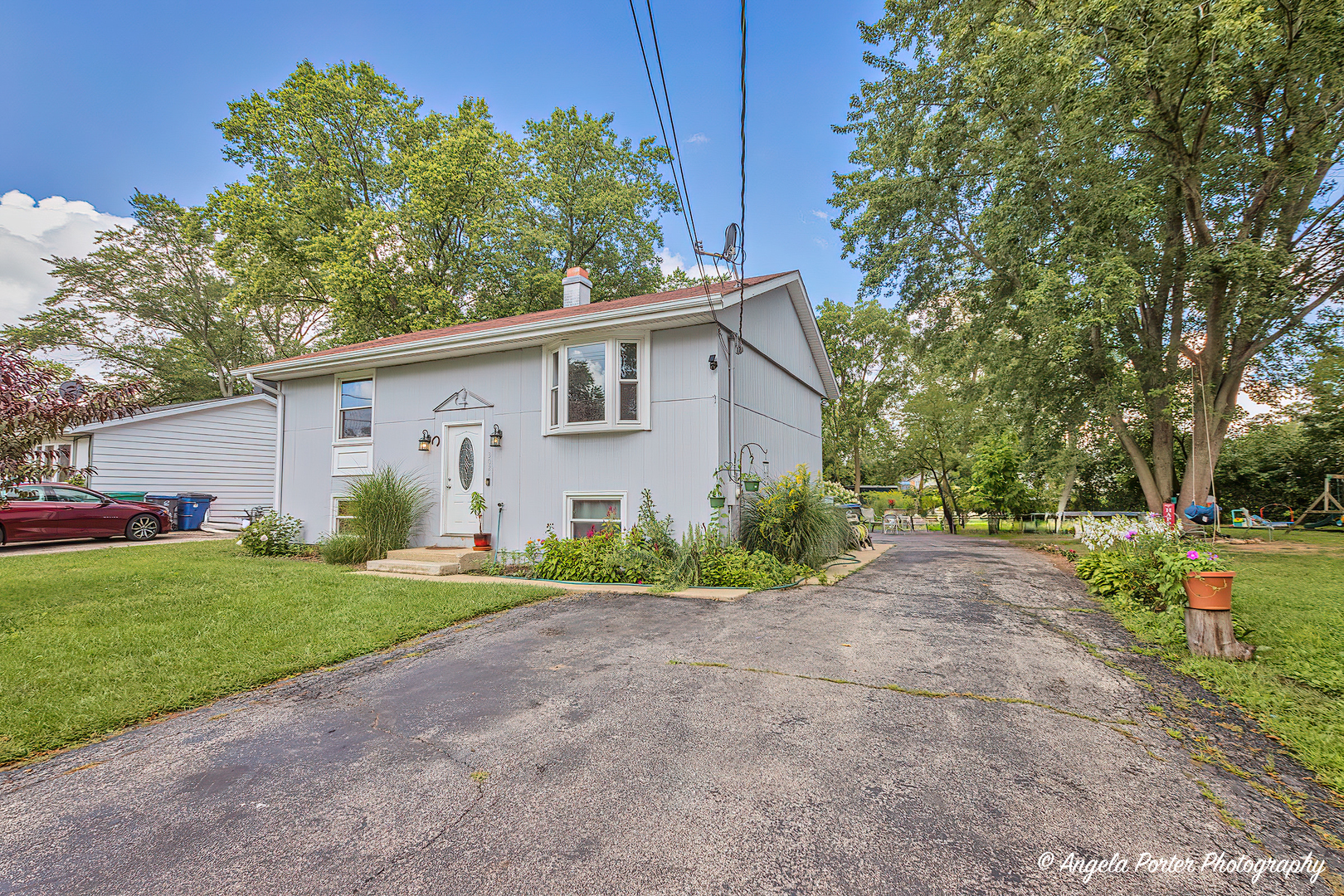 Photo 3 of 22 of 3024 Lebanon Avenue house