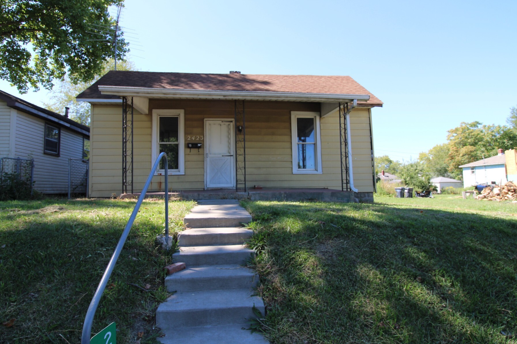 Photo 1 of 11 of 2423 Lincoln Street house