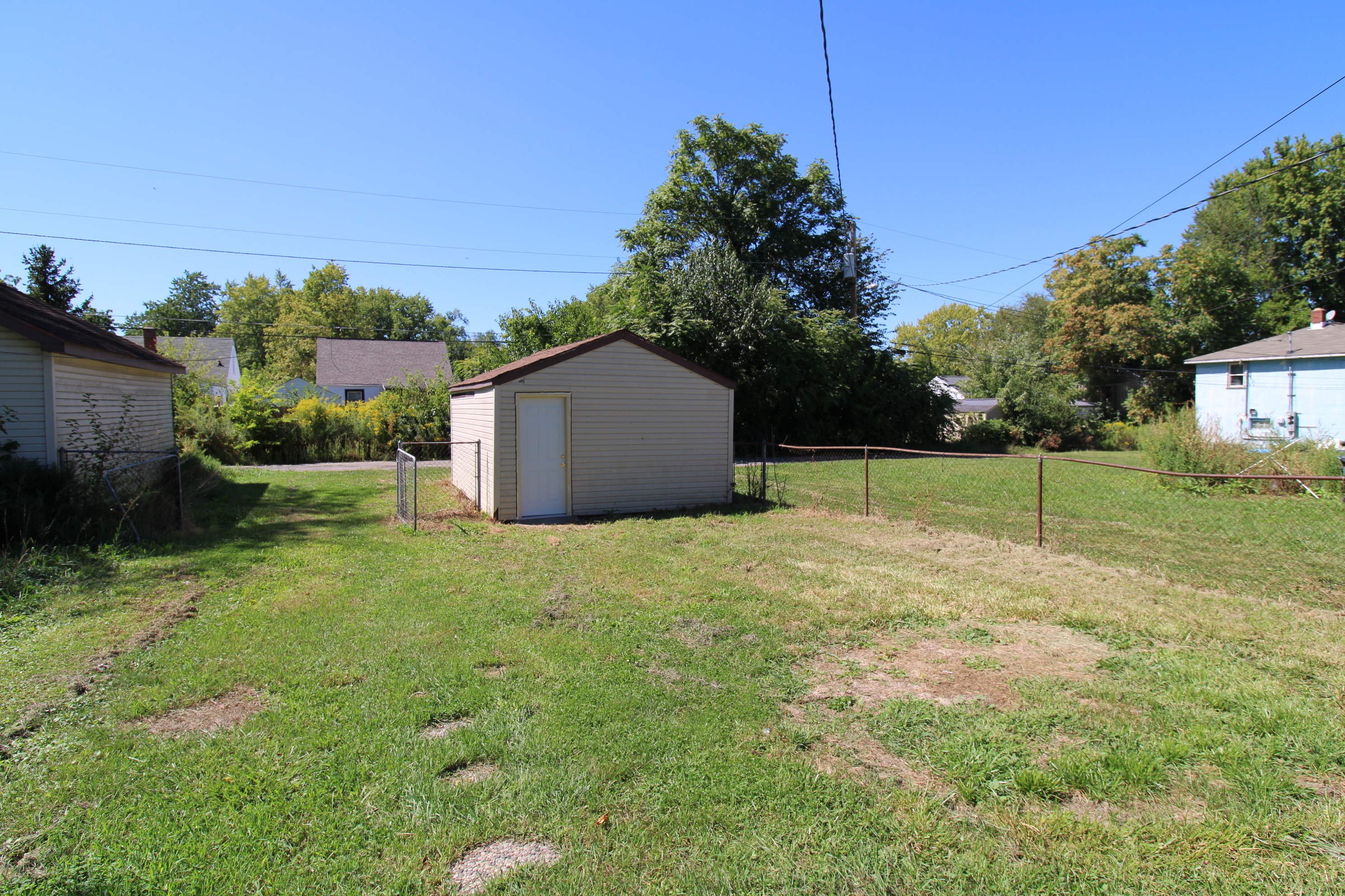 Photo 4 of 11 of 2423 Lincoln Street house