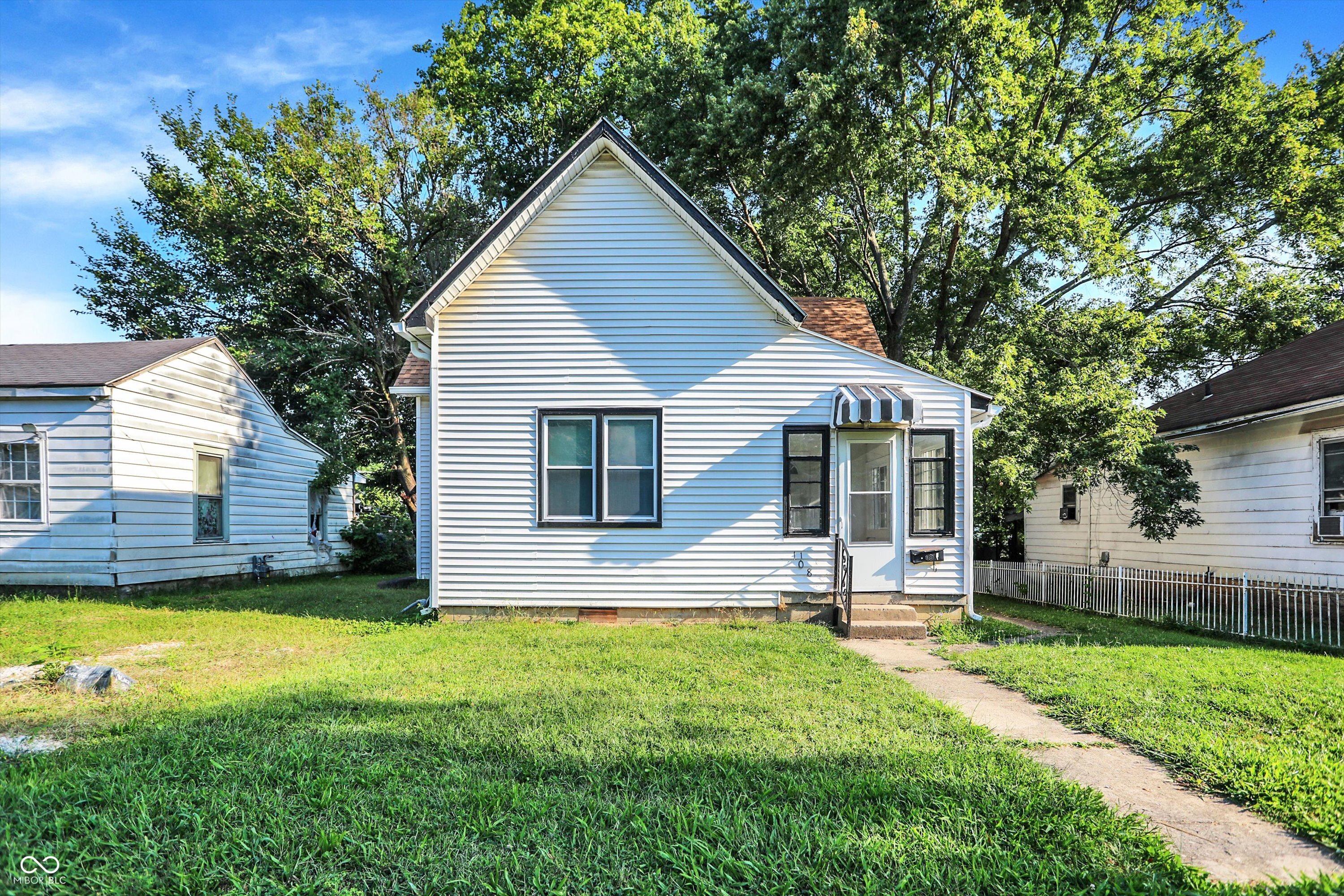 Photo 1 of 27 of 1108 W 11th Street house