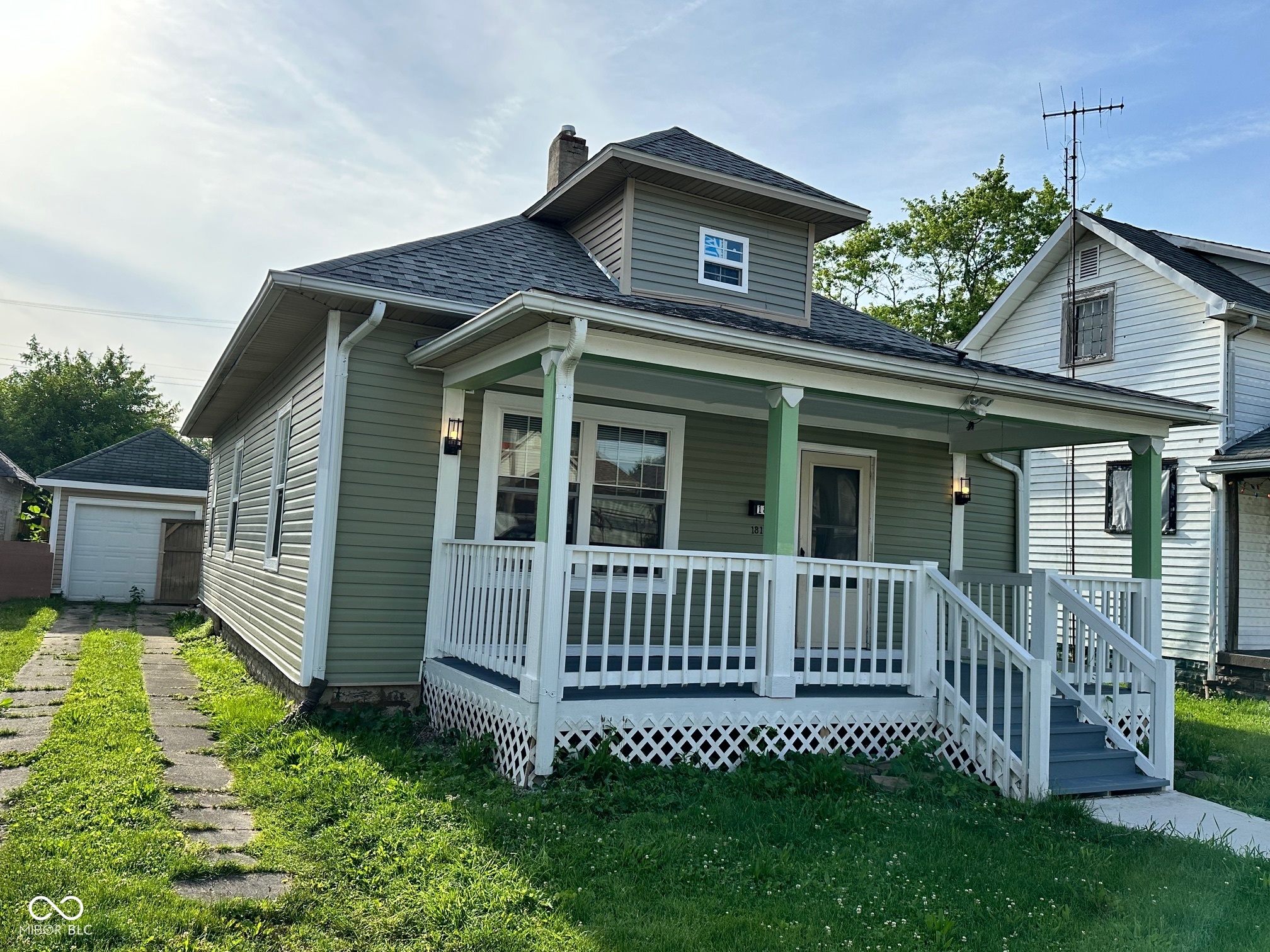 Photo 3 of 28 of 1810 Fletcher Street house