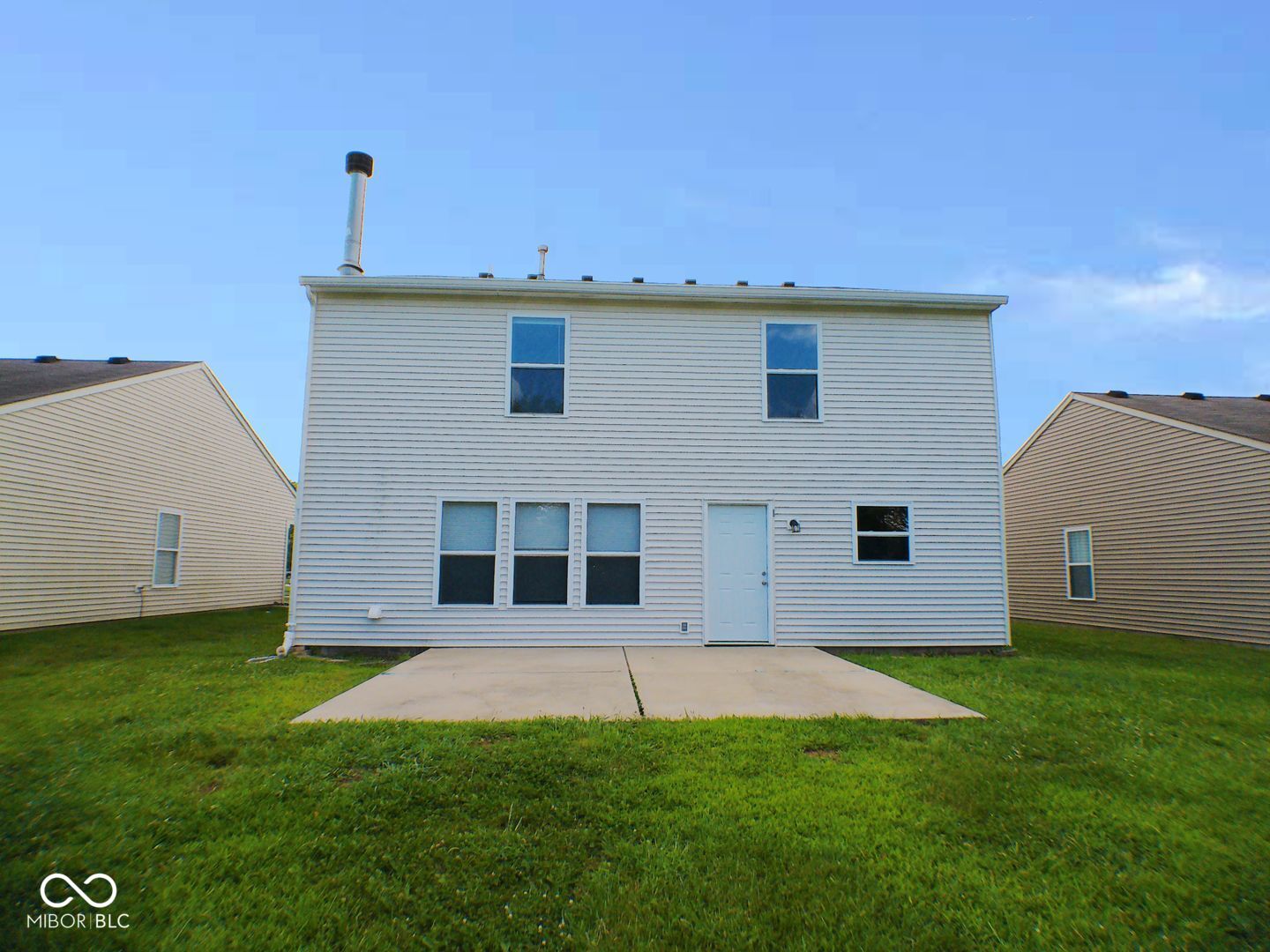 Photo 5 of 27 of 8417 Wheatfield Drive house