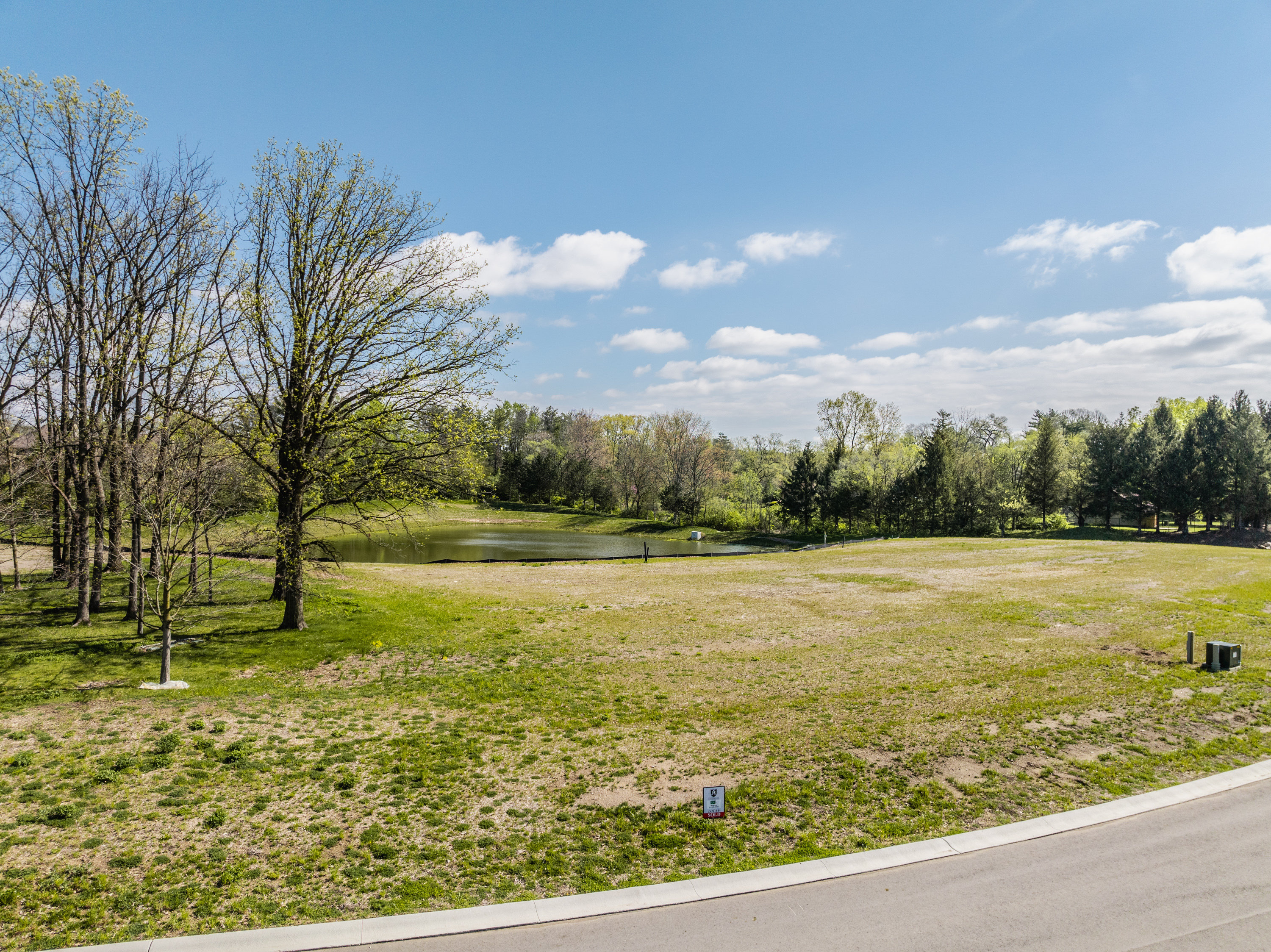 Photo 6 of 36 of 1520 Asherwood Lane land