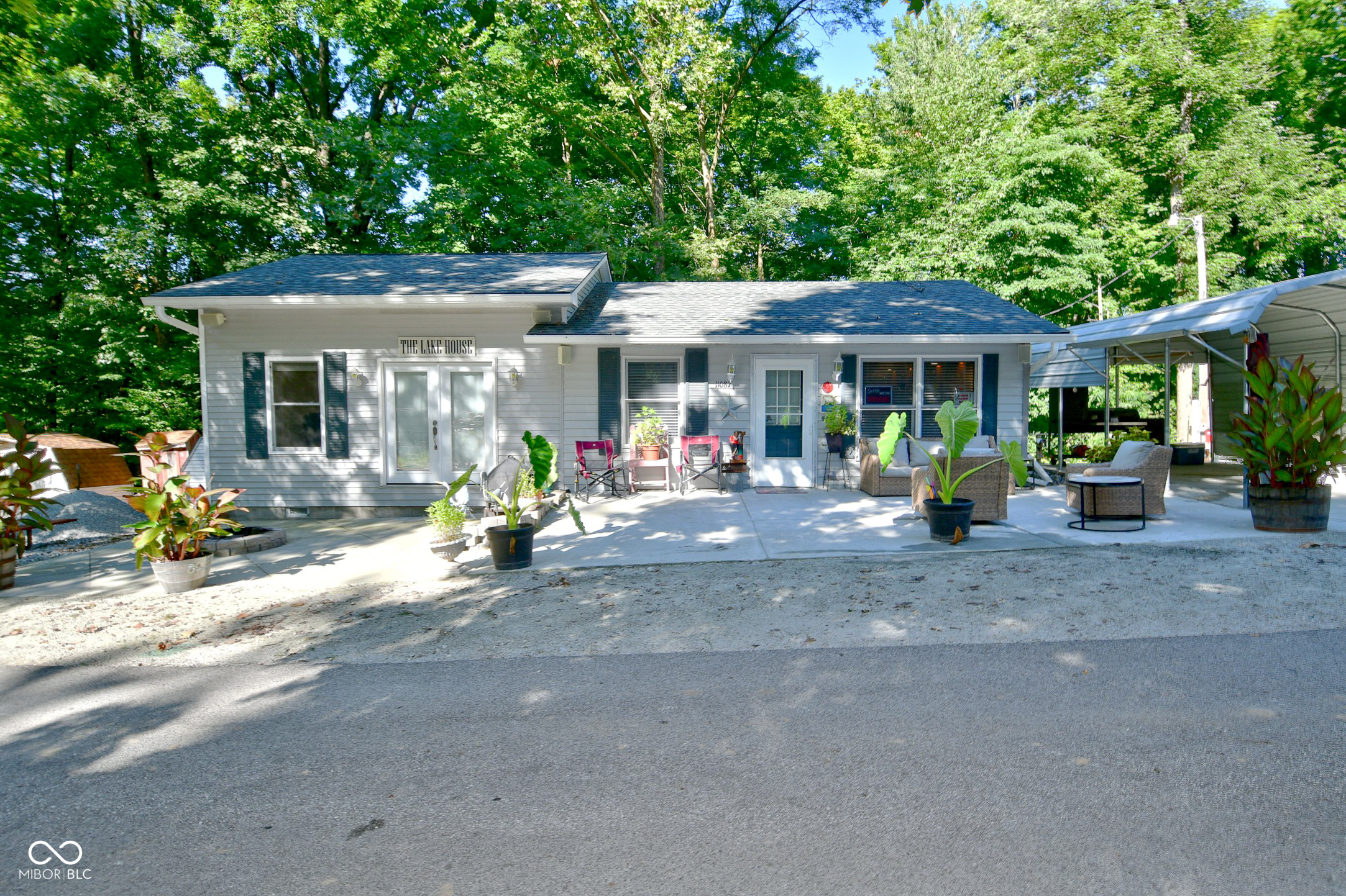 Photo 1 of 29 of 11087 Lakeshore Drive house