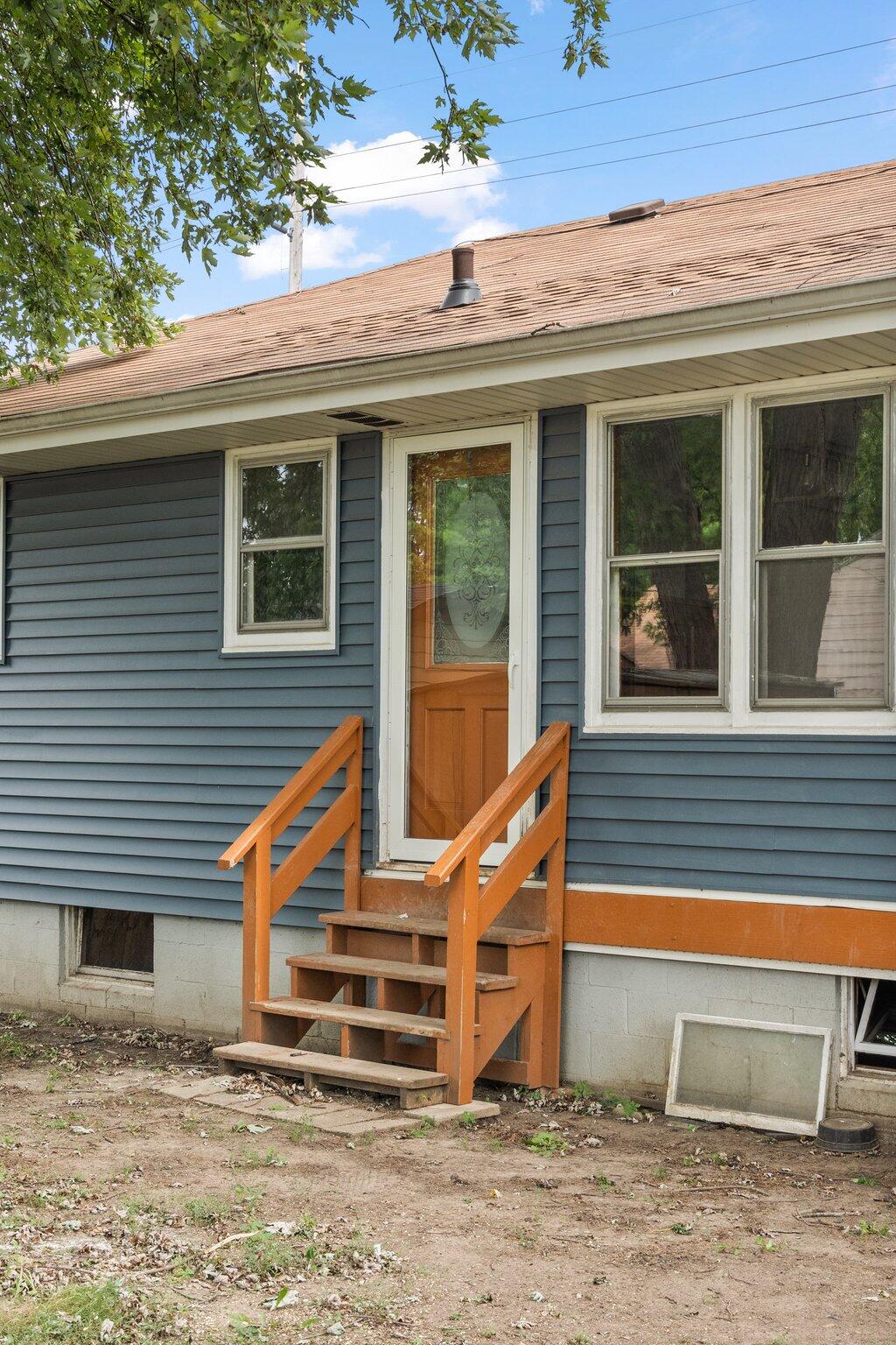 Photo 19 of 20 of 210 S Indiana Avenue house