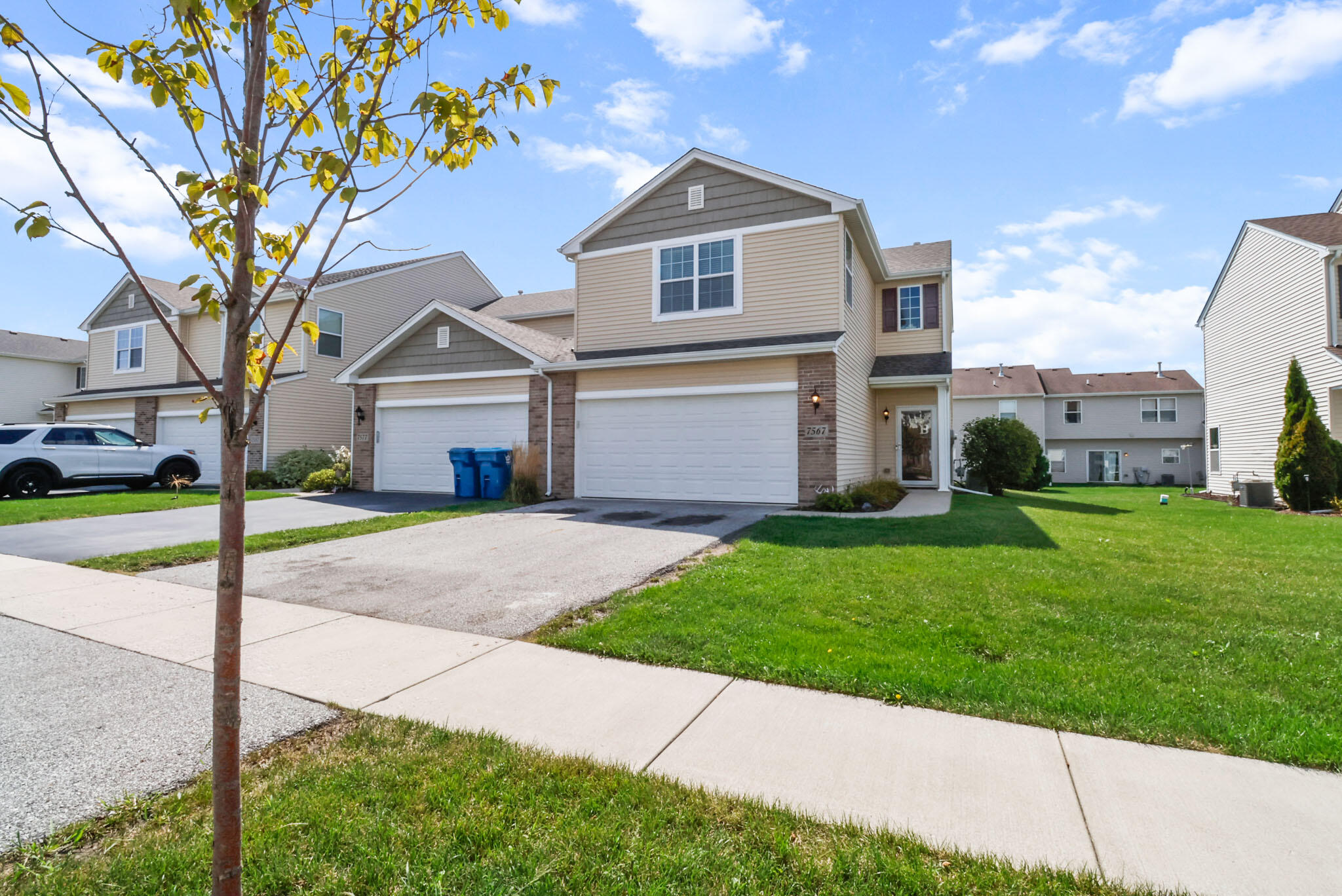 Photo 1 of 20 of 7567 E 111th Place townhome