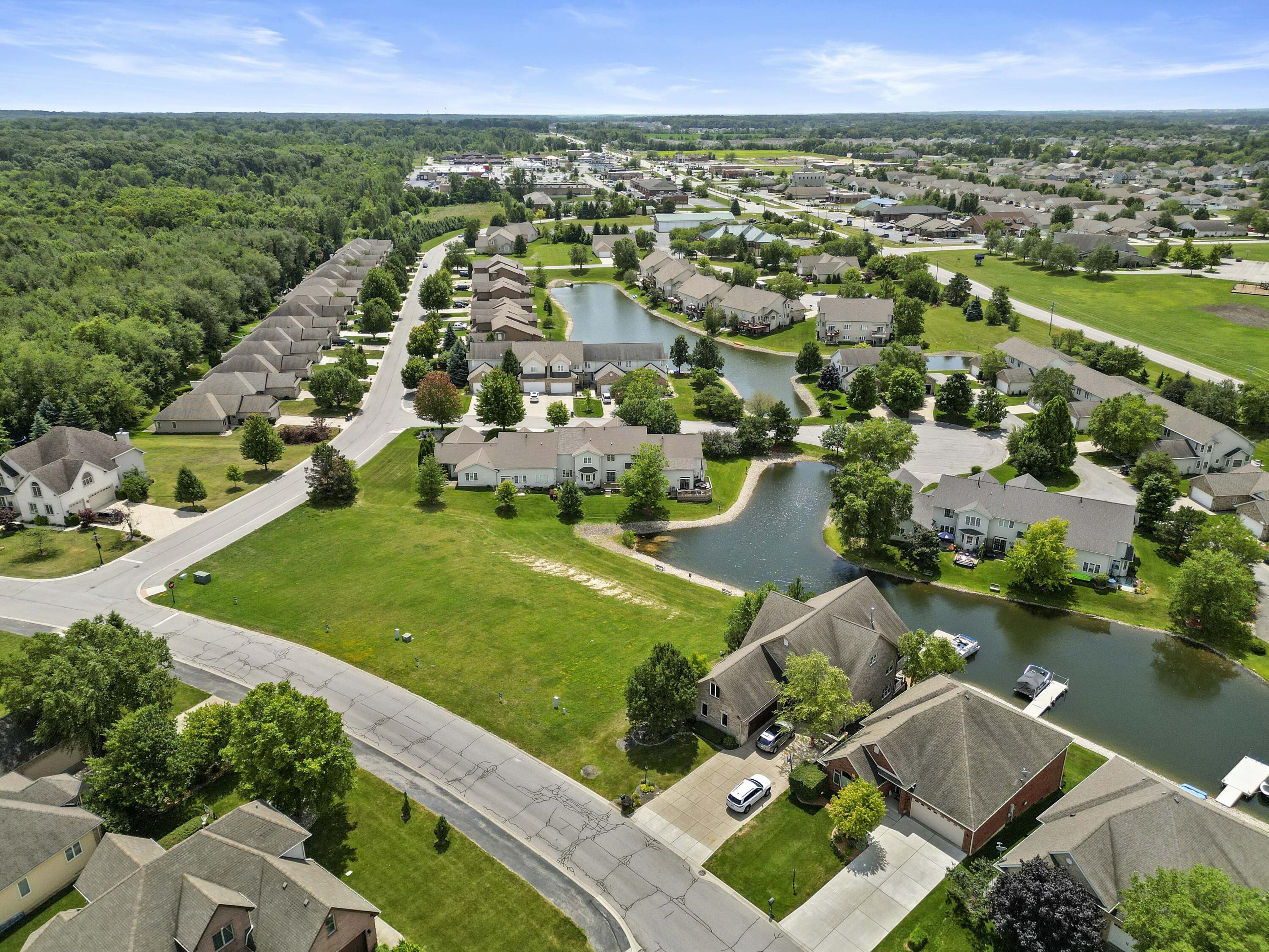 Photo 41 of 42 of 8122 Tuckaway Court townhome