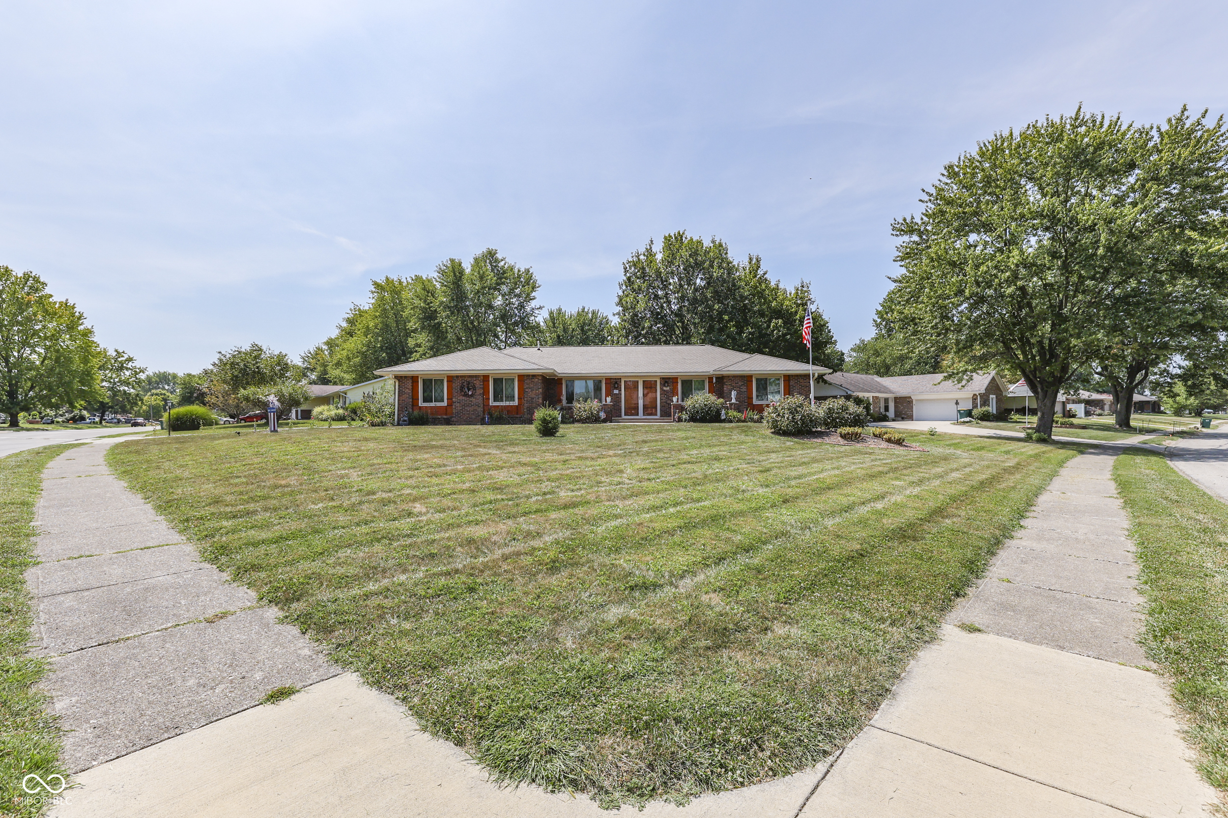 Photo 4 of 40 of 590 Pelenor Drive house